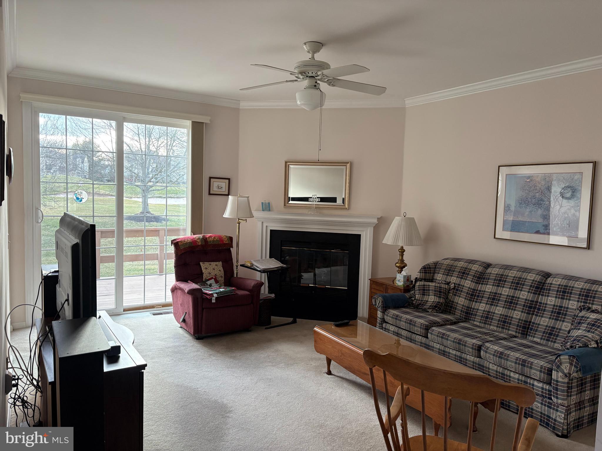 PINECREST - Residential