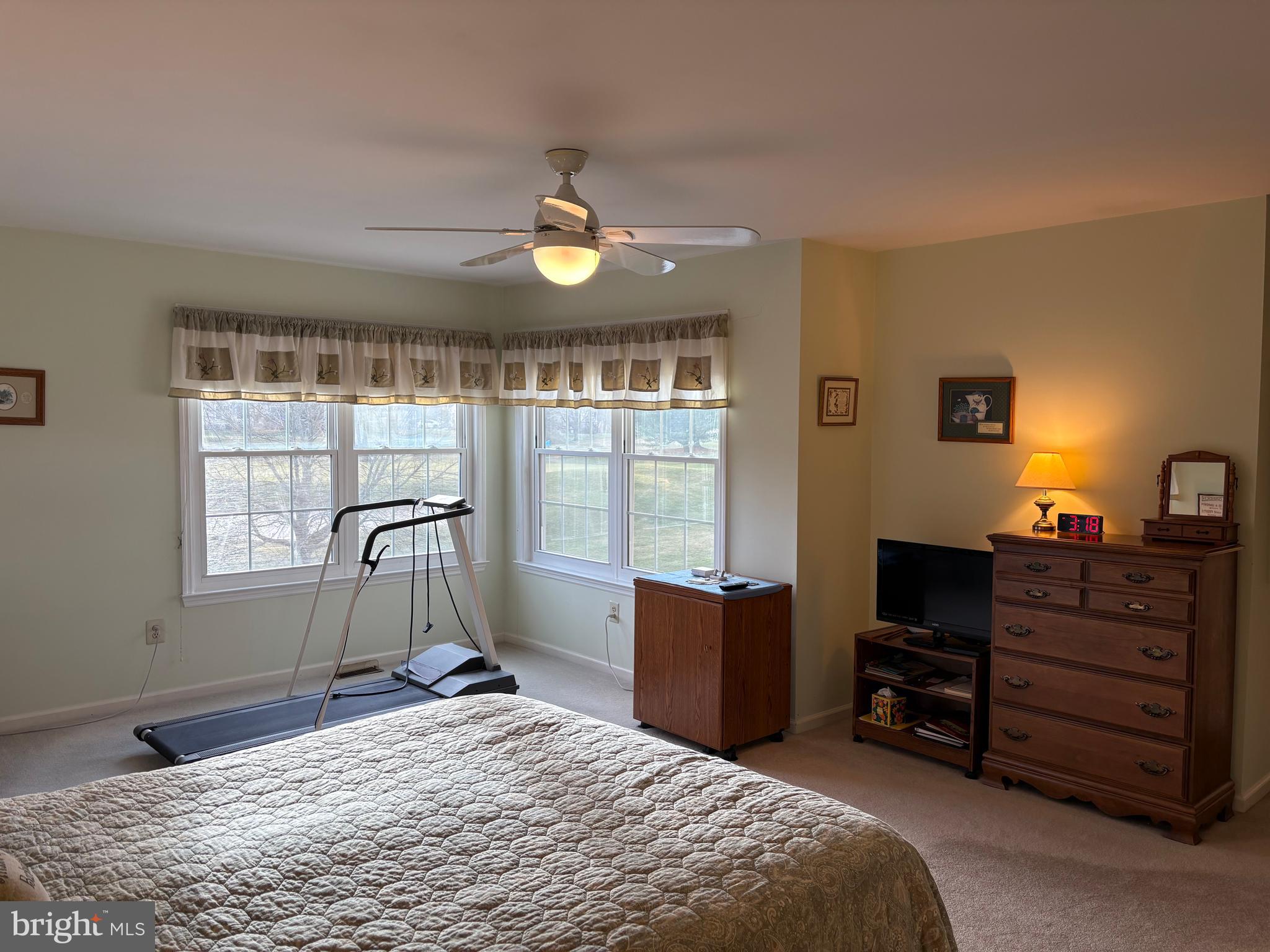 PINECREST - Residential