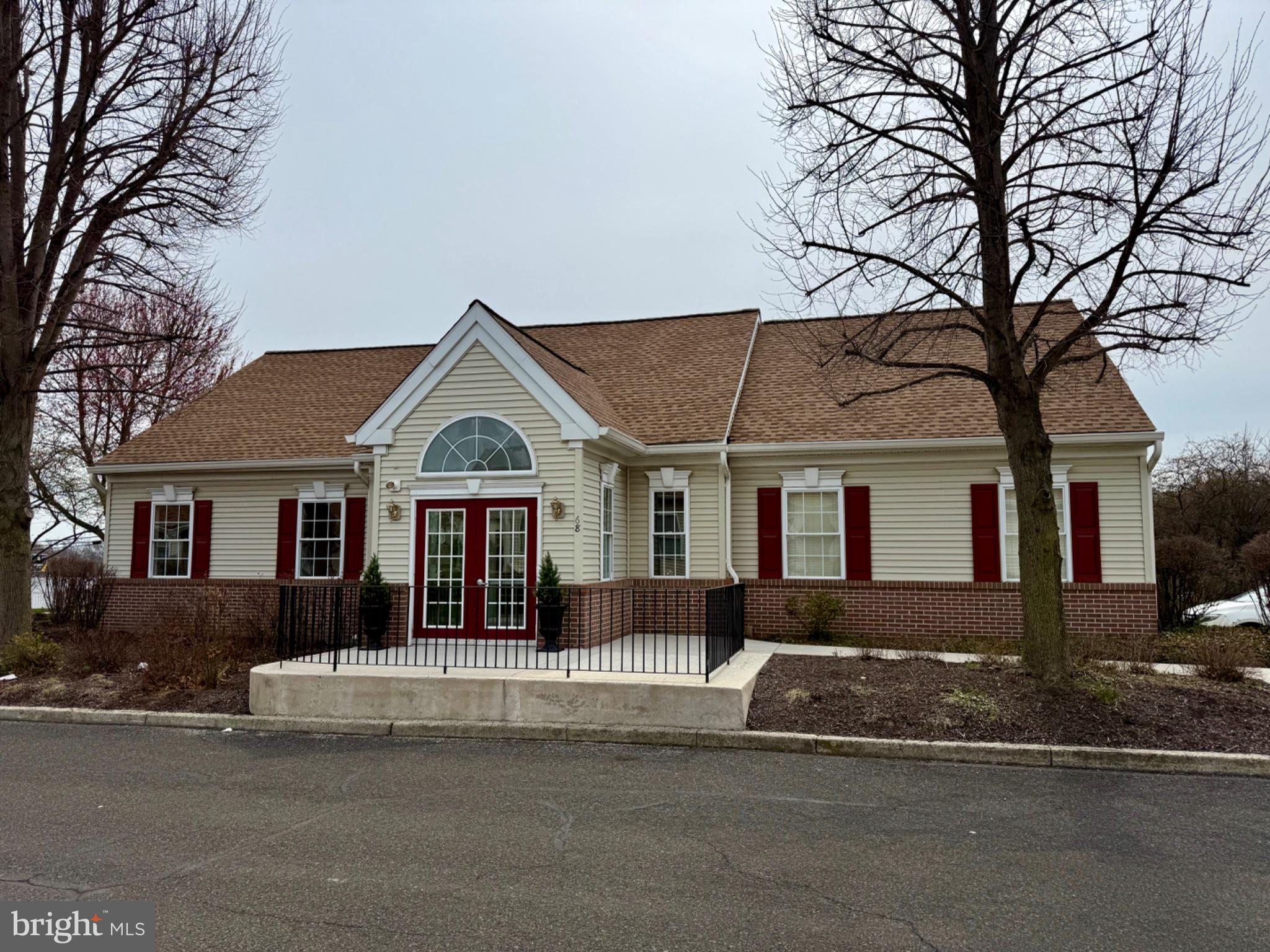 AVENROWE - Residential