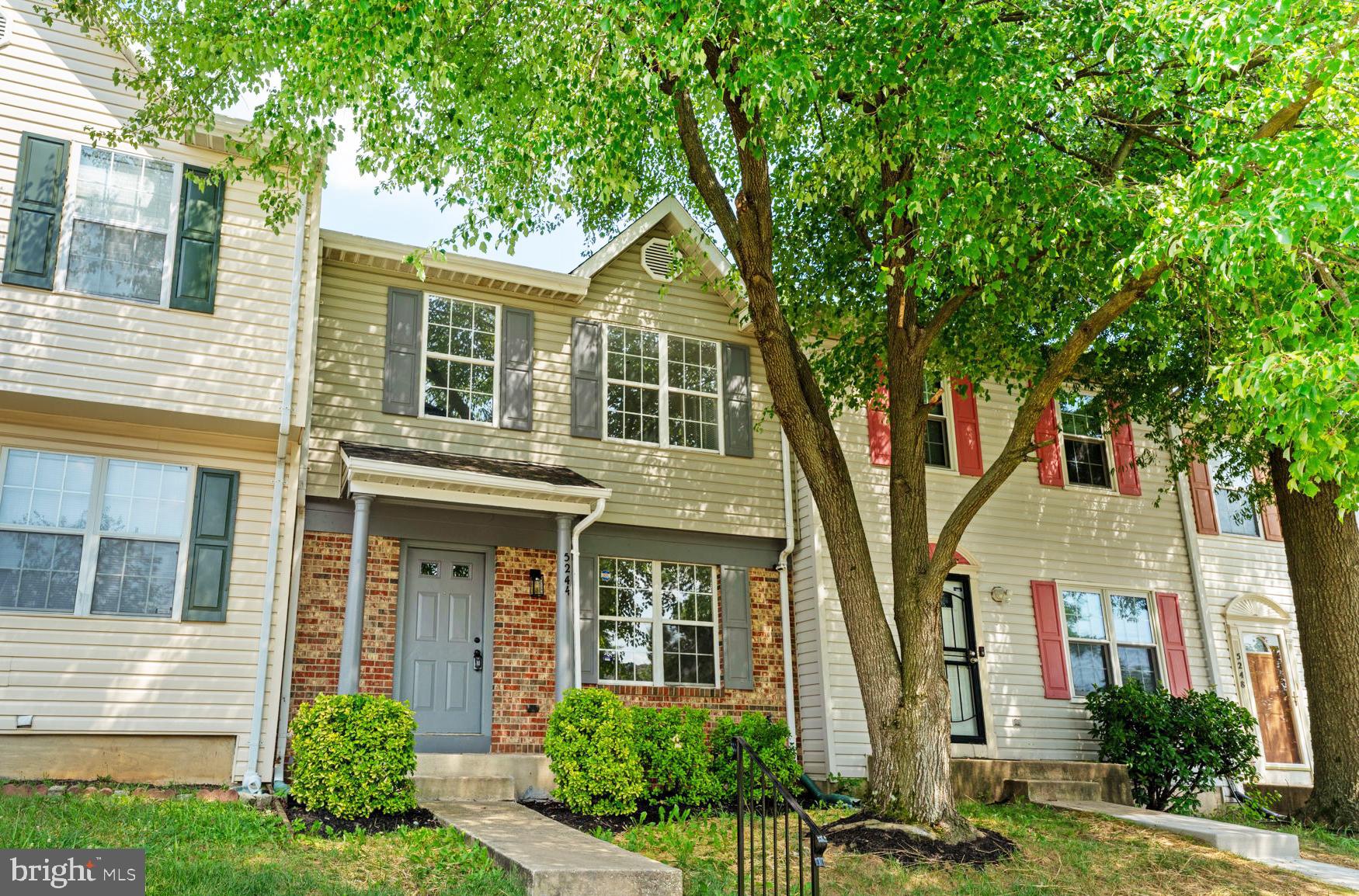 5244 DAVENTRY TERRACE