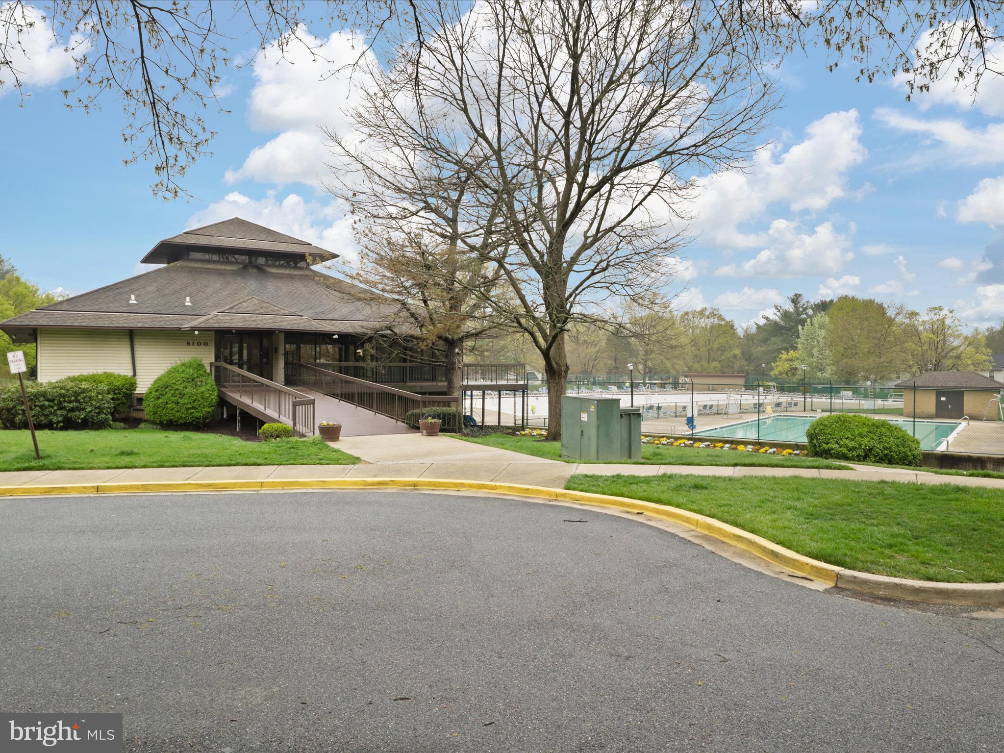 FLOWER HILL - Residential