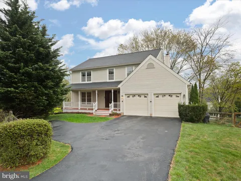 18435 Gardenia Way, Gaithersburg, MD MLS: MDMC2174324