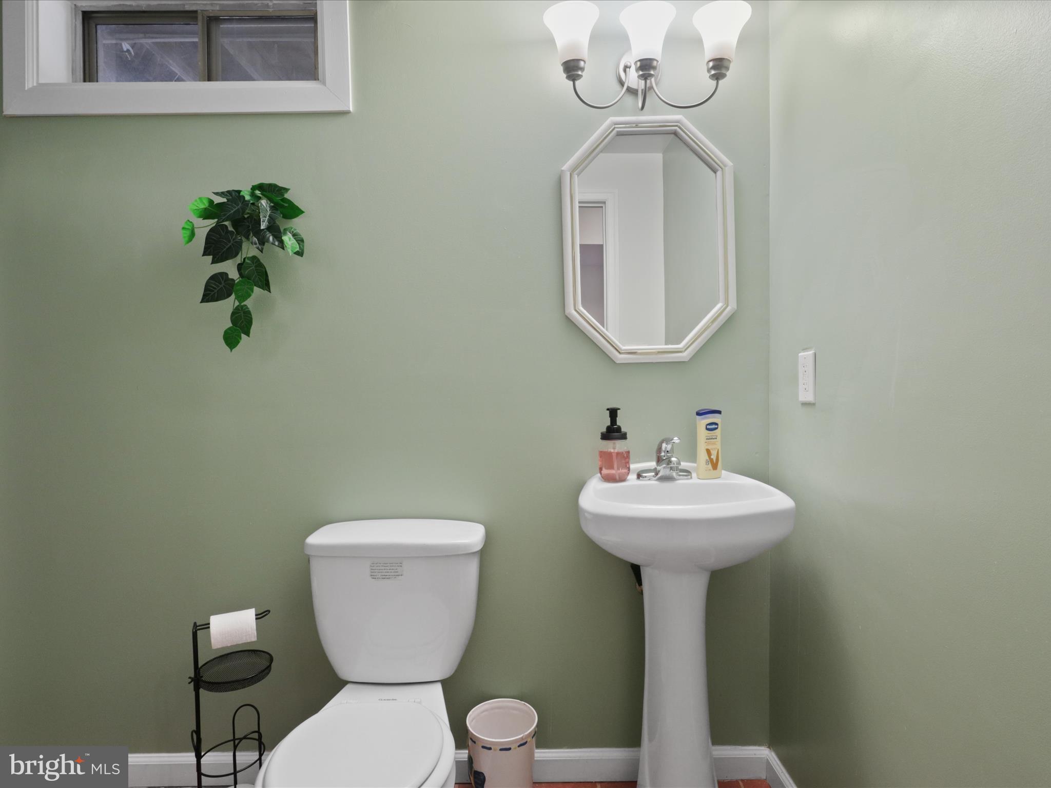 FLOWER HILL - Residential