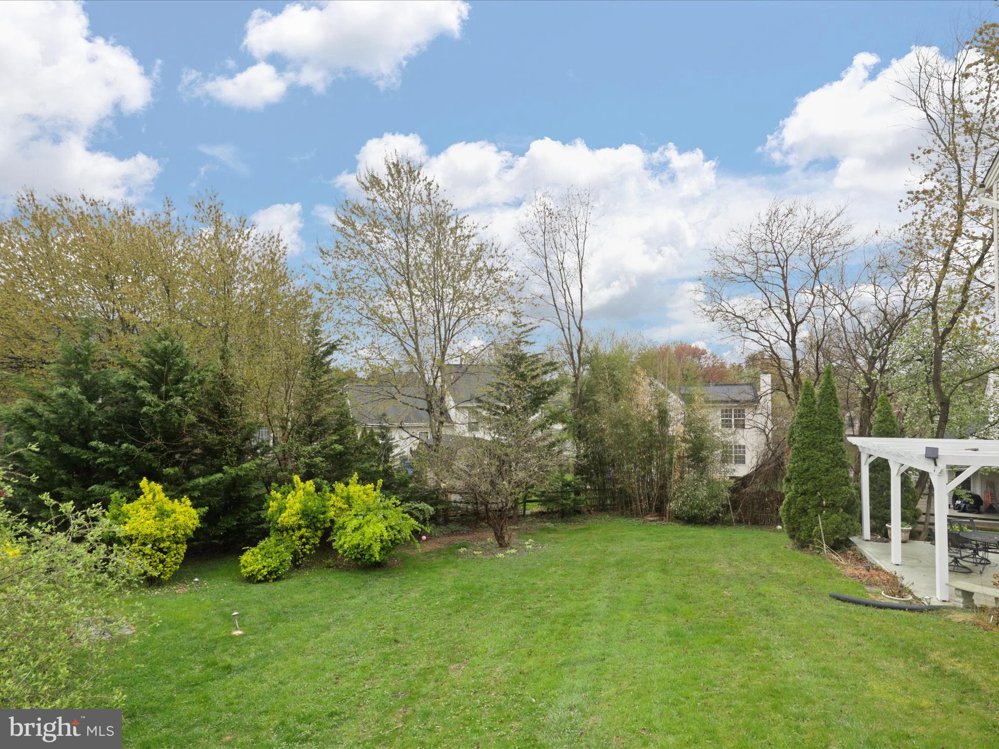 FLOWER HILL - Residential