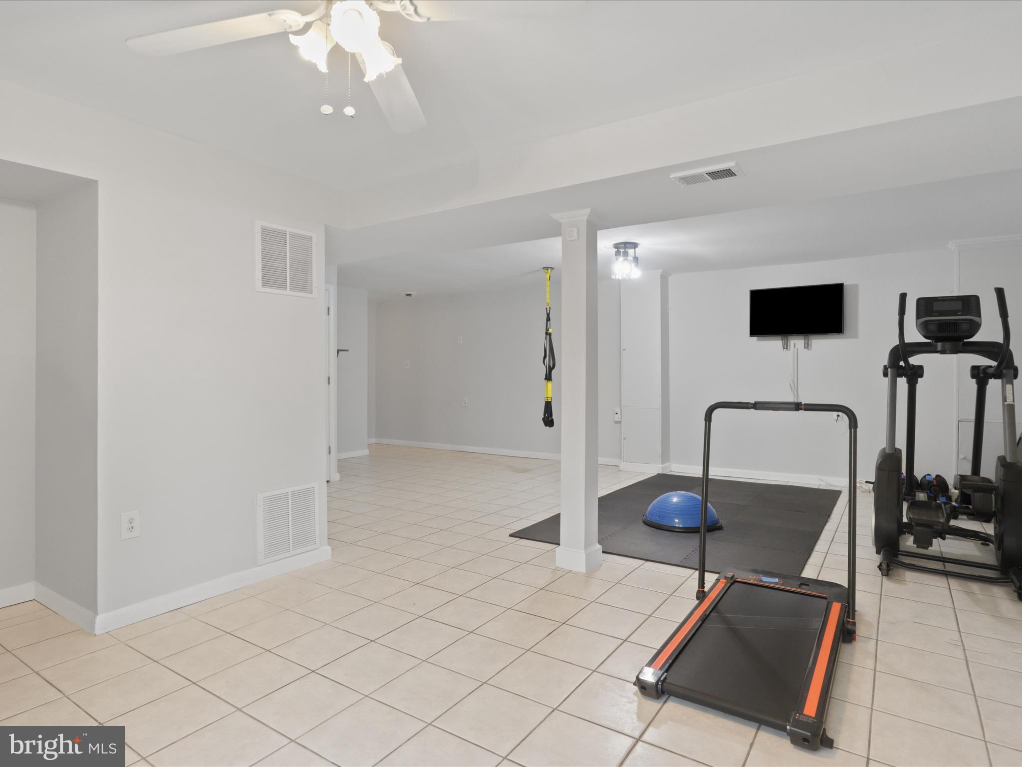 FLOWER HILL - Residential