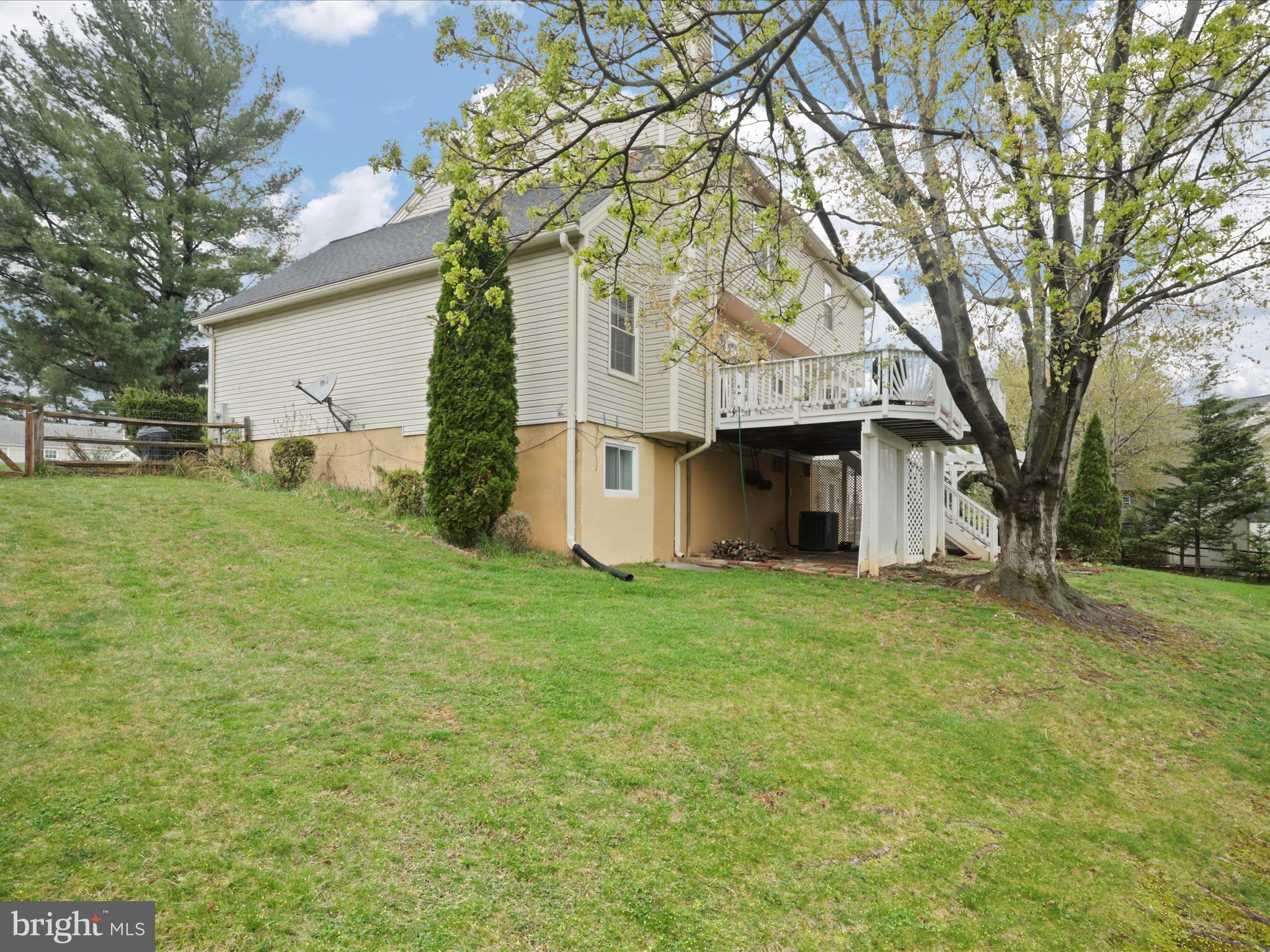 FLOWER HILL - Residential