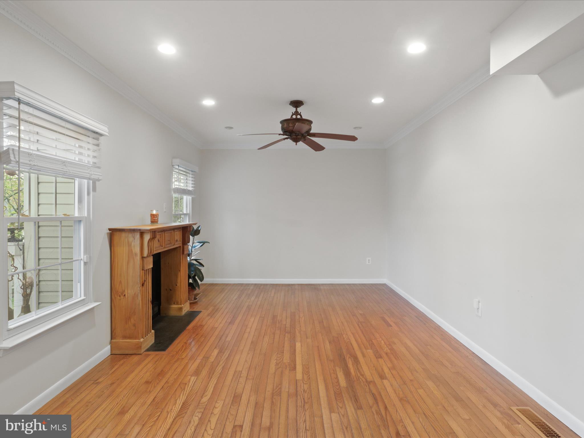 FLOWER HILL - Residential