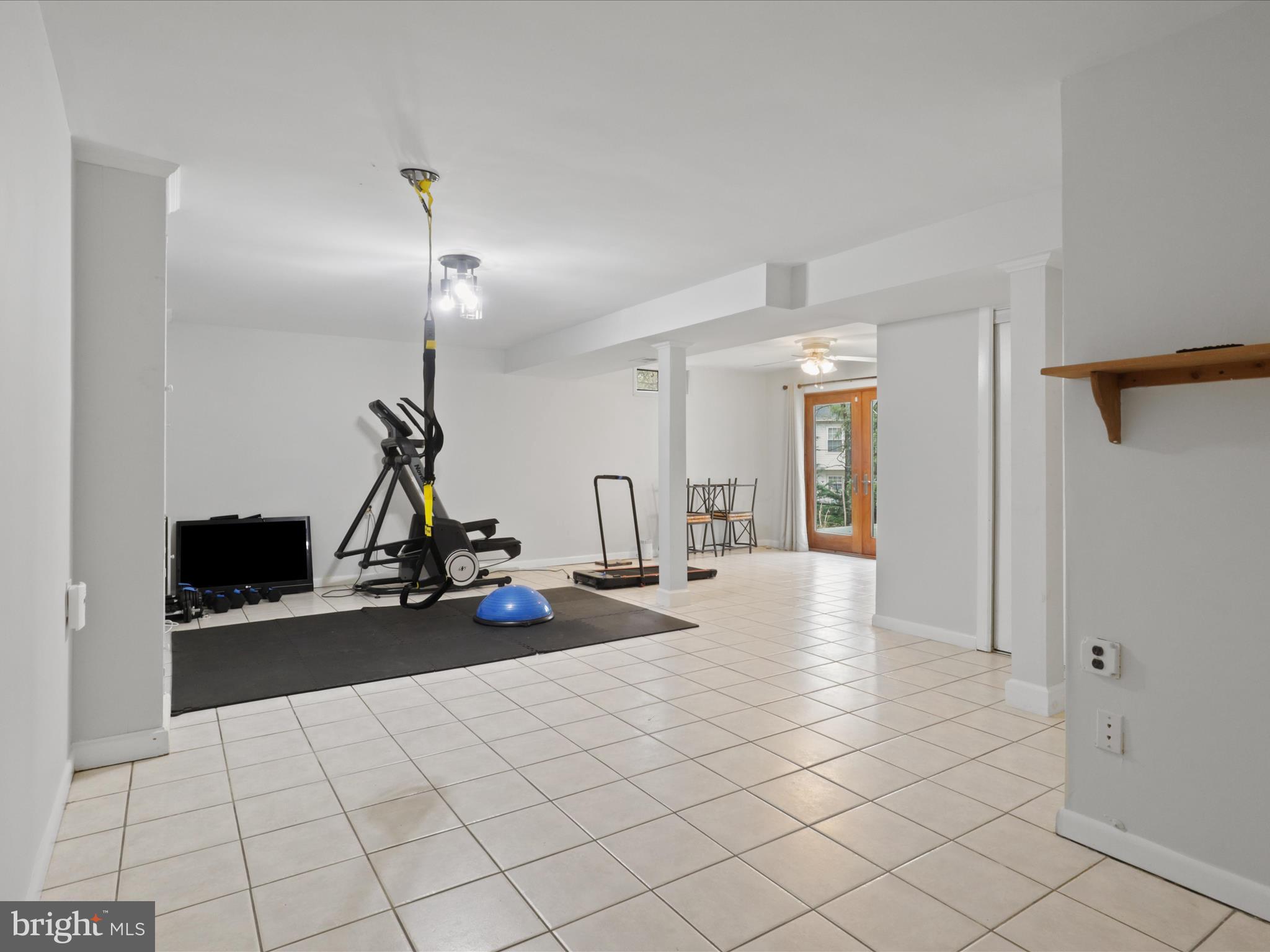 FLOWER HILL - Residential