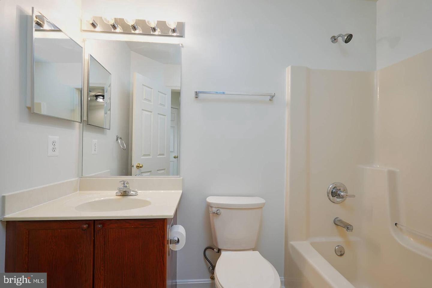 URBANA - Residential Lease