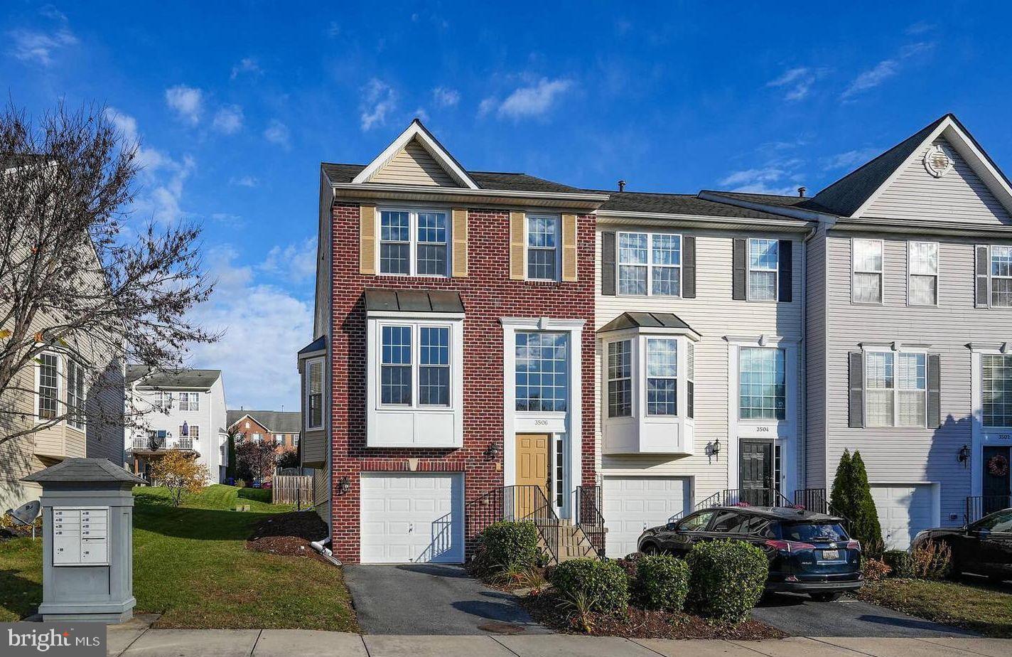 URBANA - Residential Lease