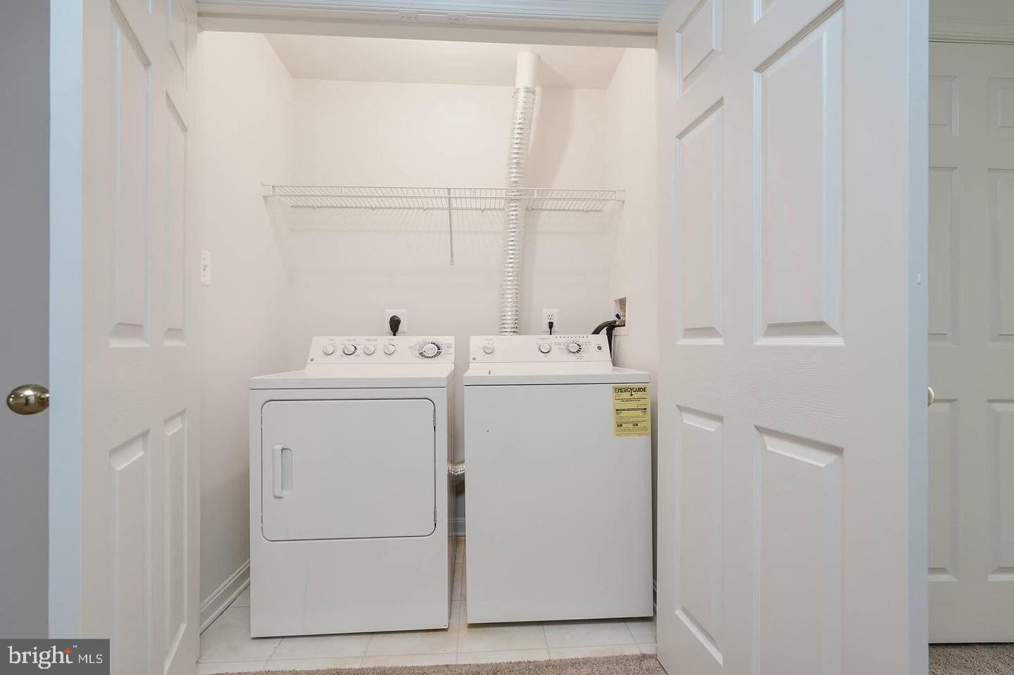 URBANA - Residential Lease