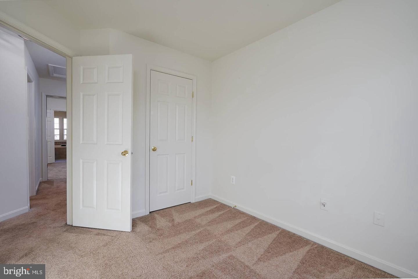 URBANA - Residential Lease