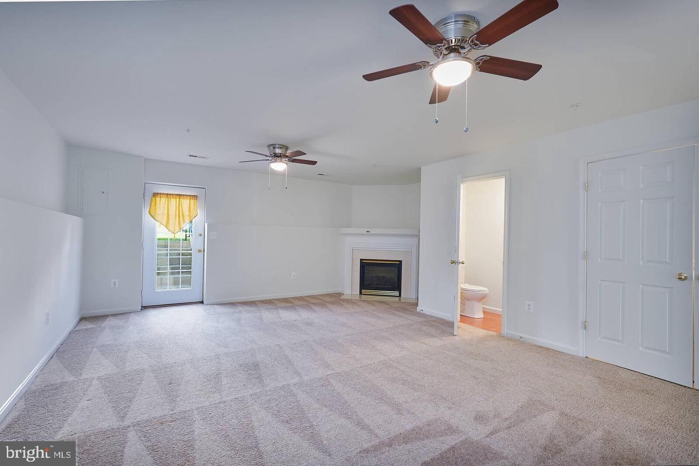 URBANA - Residential Lease