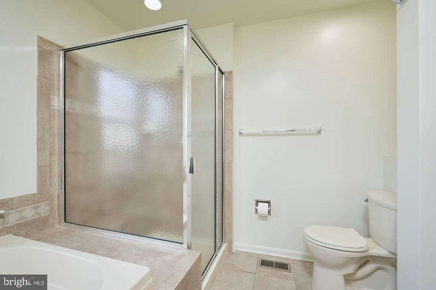 URBANA - Residential Lease