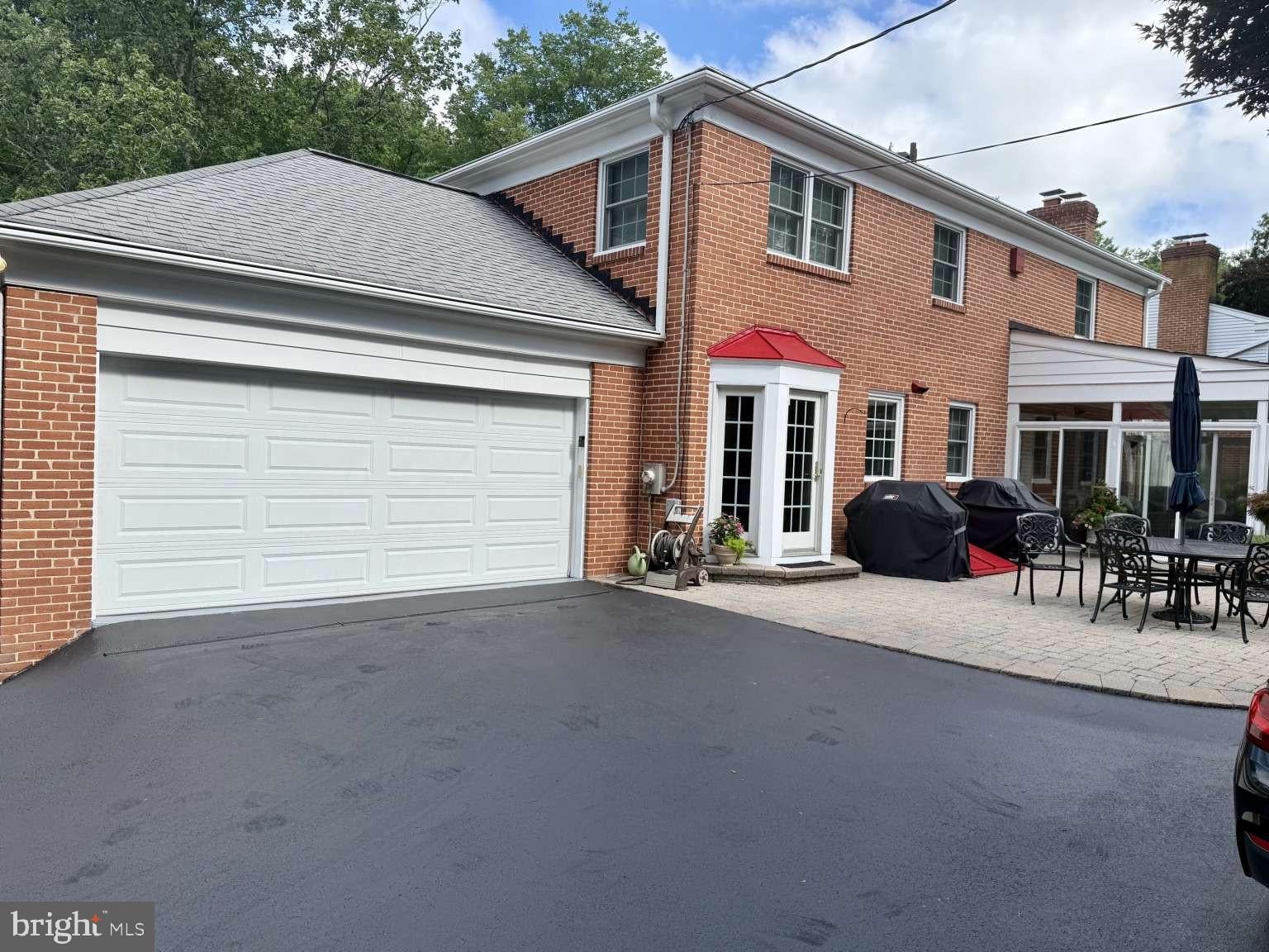 612 WHITBY DRIVE