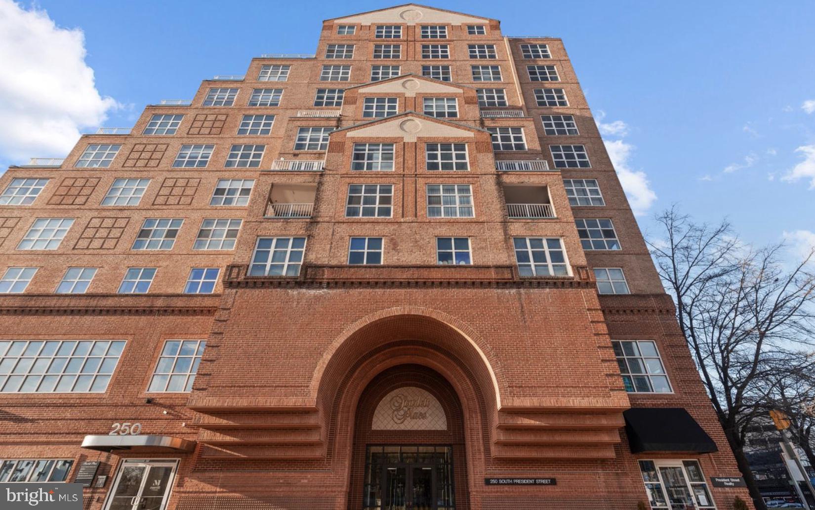 HARBOR EAST - Residential