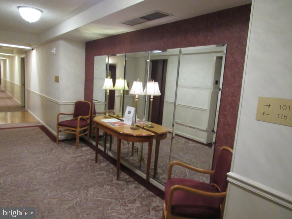 15101 INTERLACHEN DRIVE 1-112