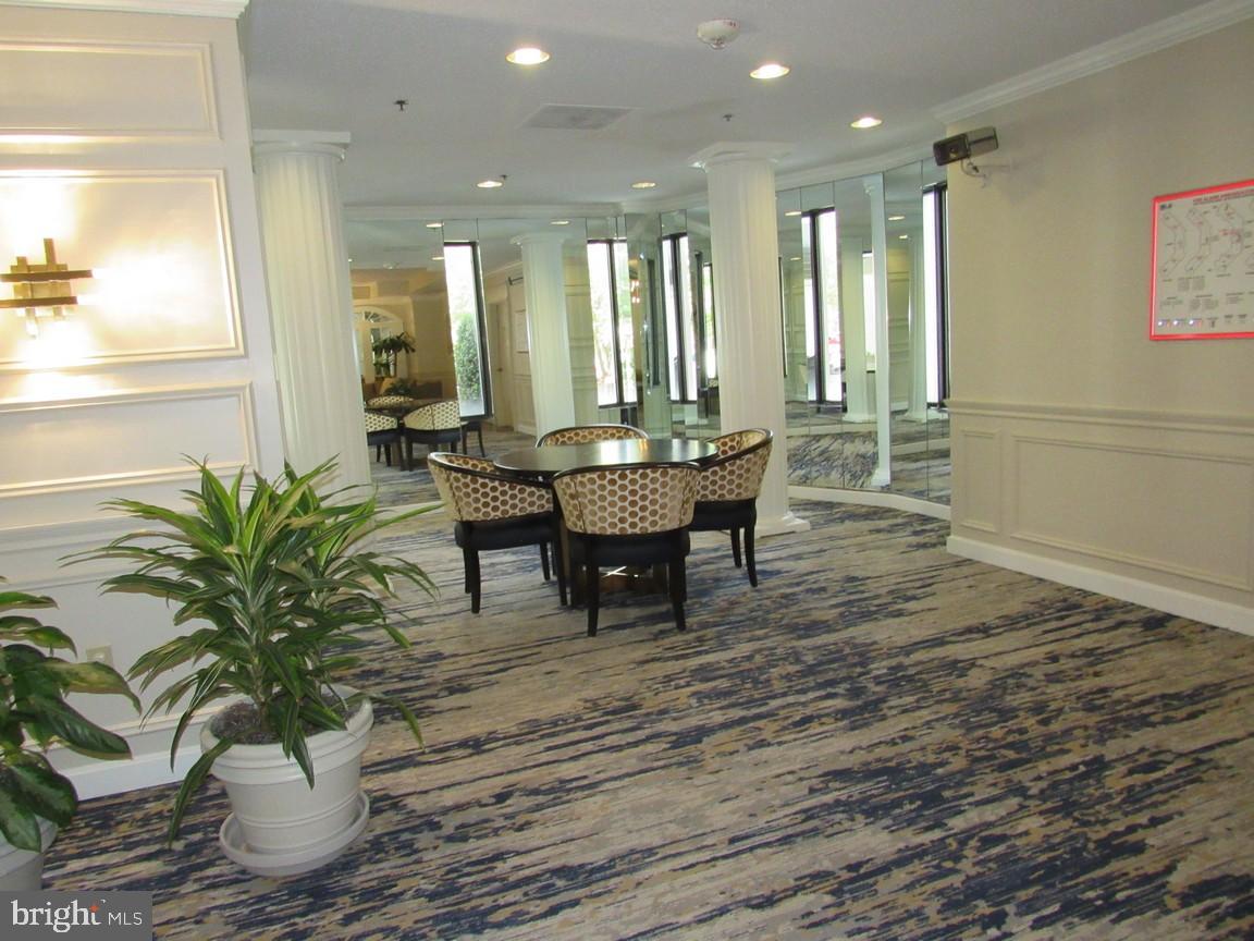 15101 INTERLACHEN DRIVE 1-112