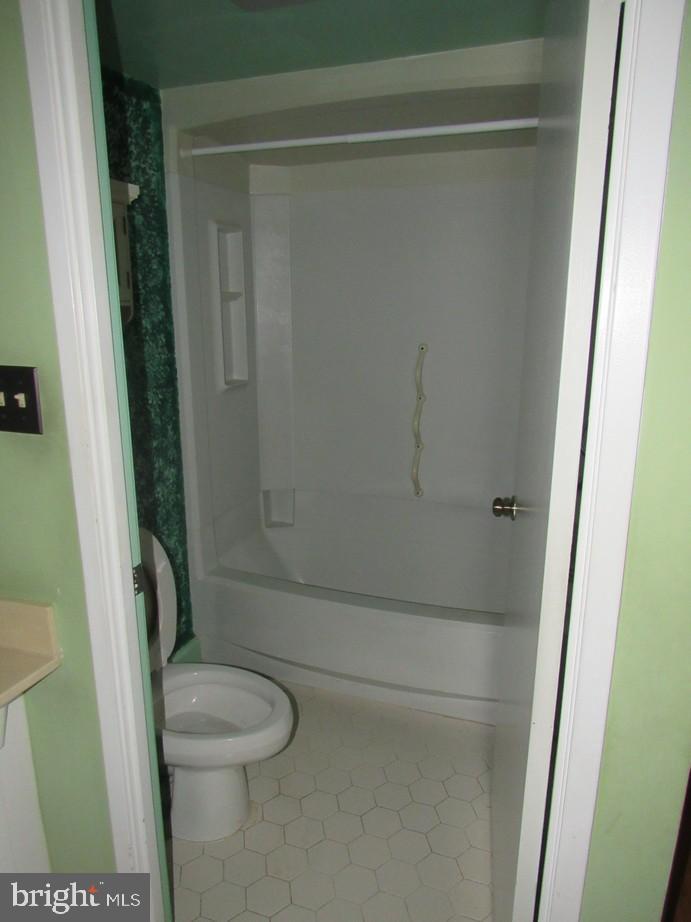 GREENS AT LEISURE WORLD - Residential