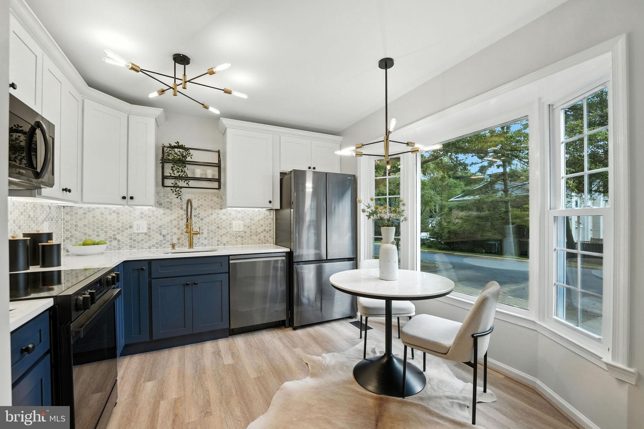 10304 MOCKINGBIRD POND COURT
