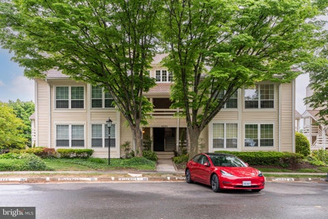 Condo For Sale - 4505 Hazeltine Court #D<br/> ALEXANDRIA, VA 22312