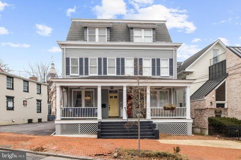 Townhouse For Sale - 190 Duke Of Gloucester Street<br/> ANNAPOLIS, MD 21401