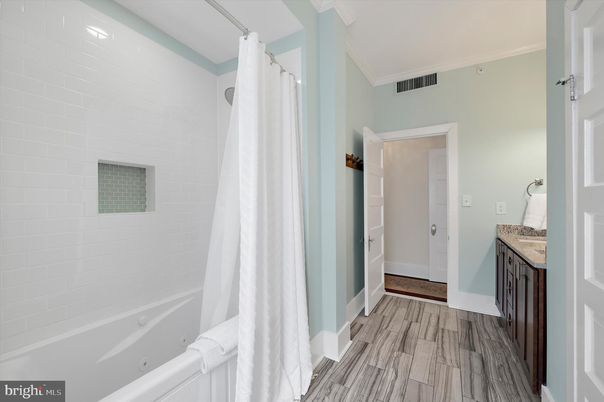 HISTORIC DISTRICT - Residential