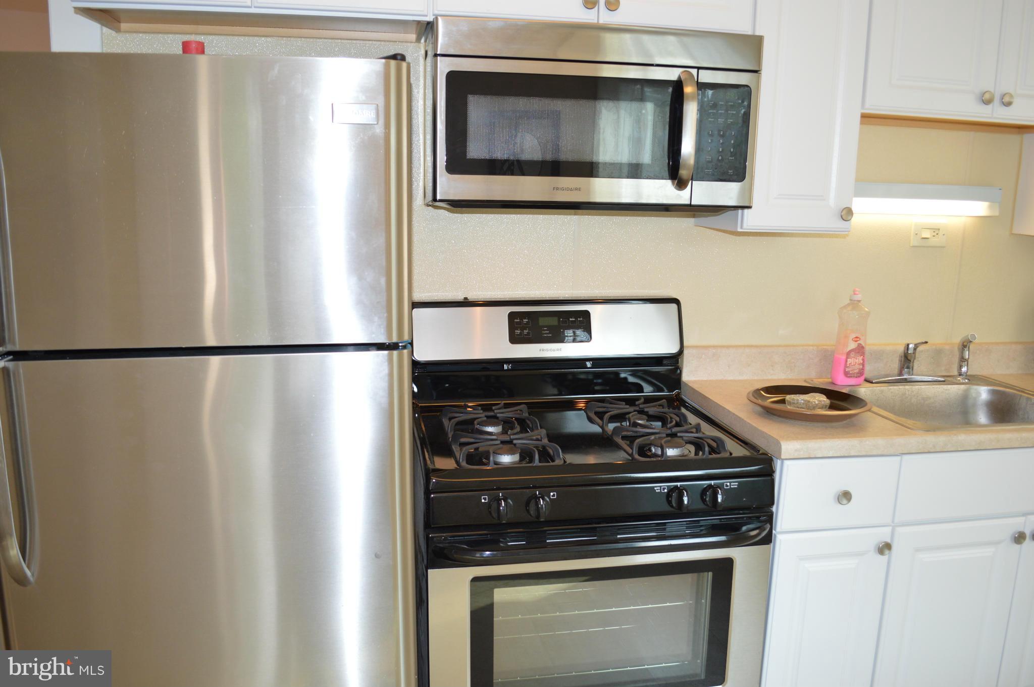 GLEN OAKS - Residential