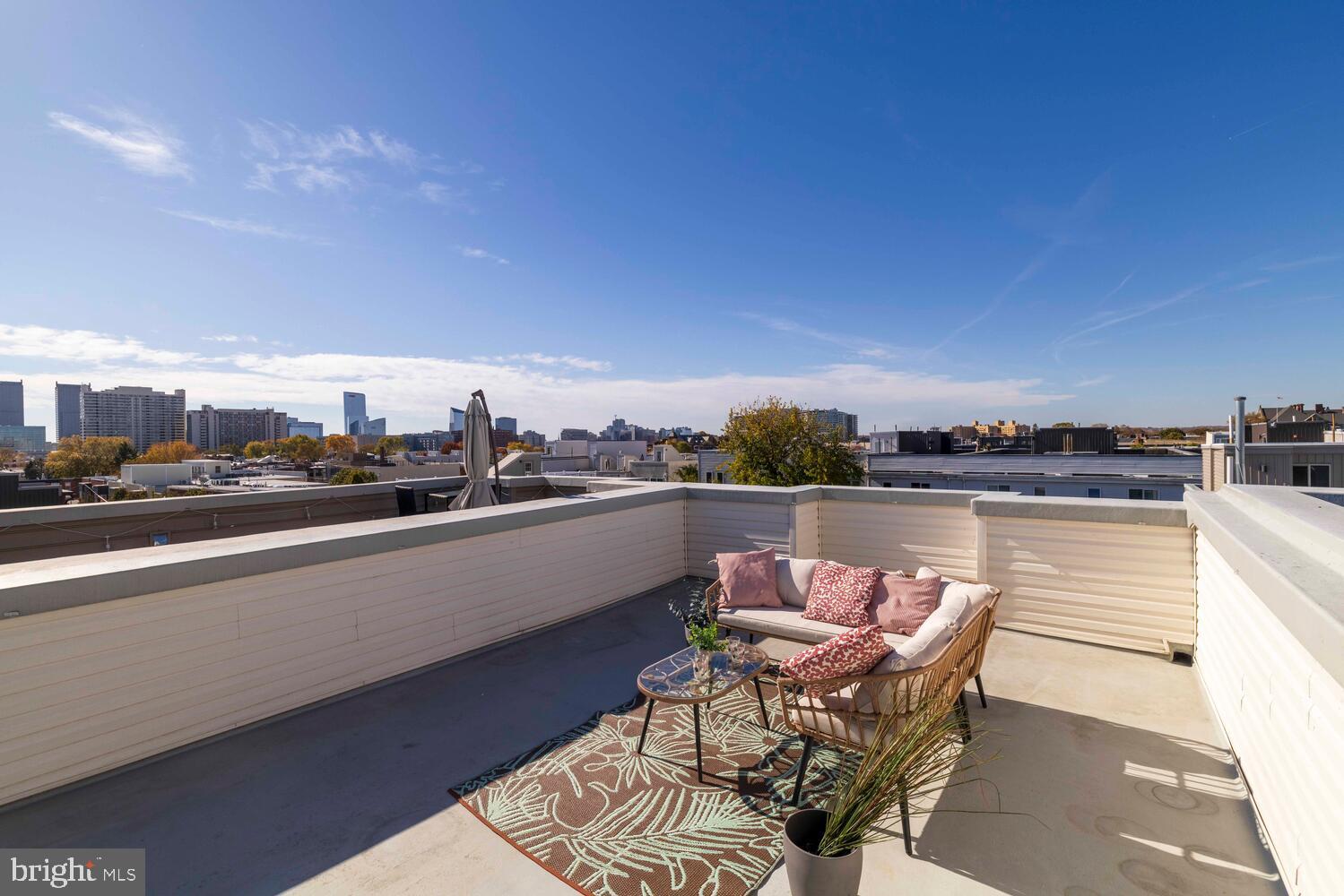 FAIRMOUNT - Residential