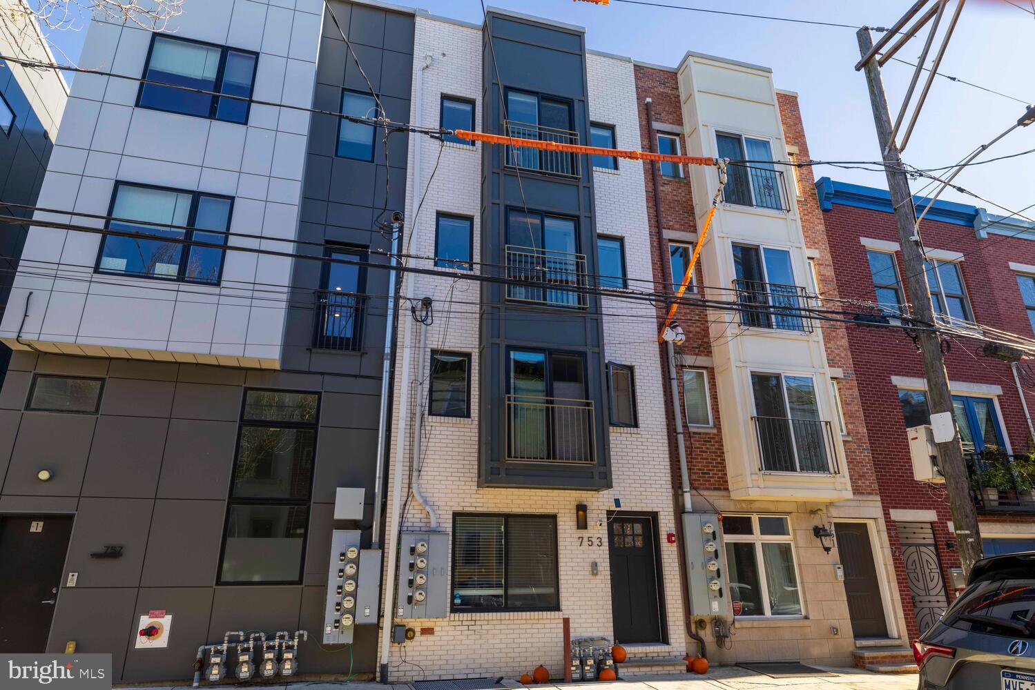 FAIRMOUNT - Residential