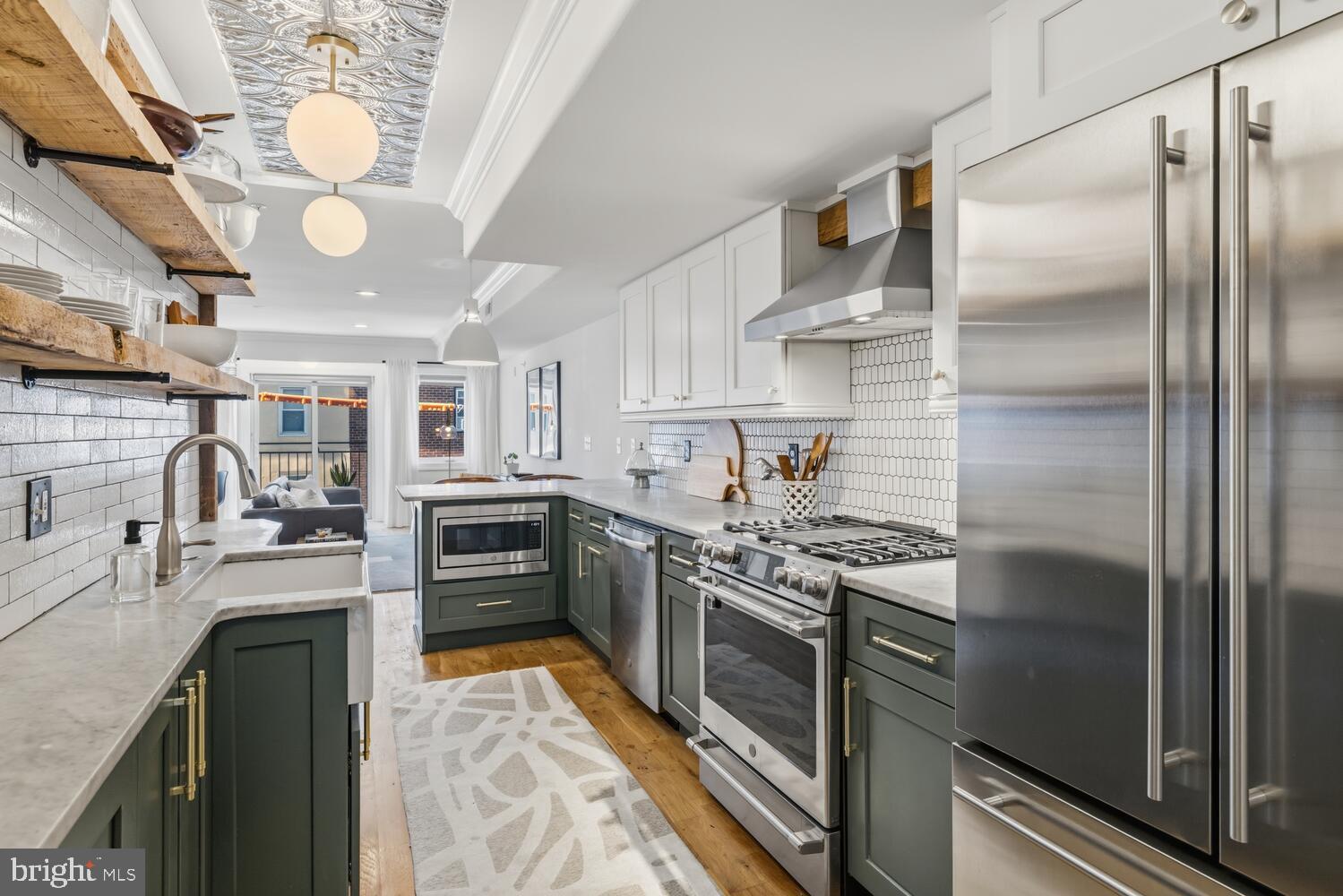 FAIRMOUNT - Residential