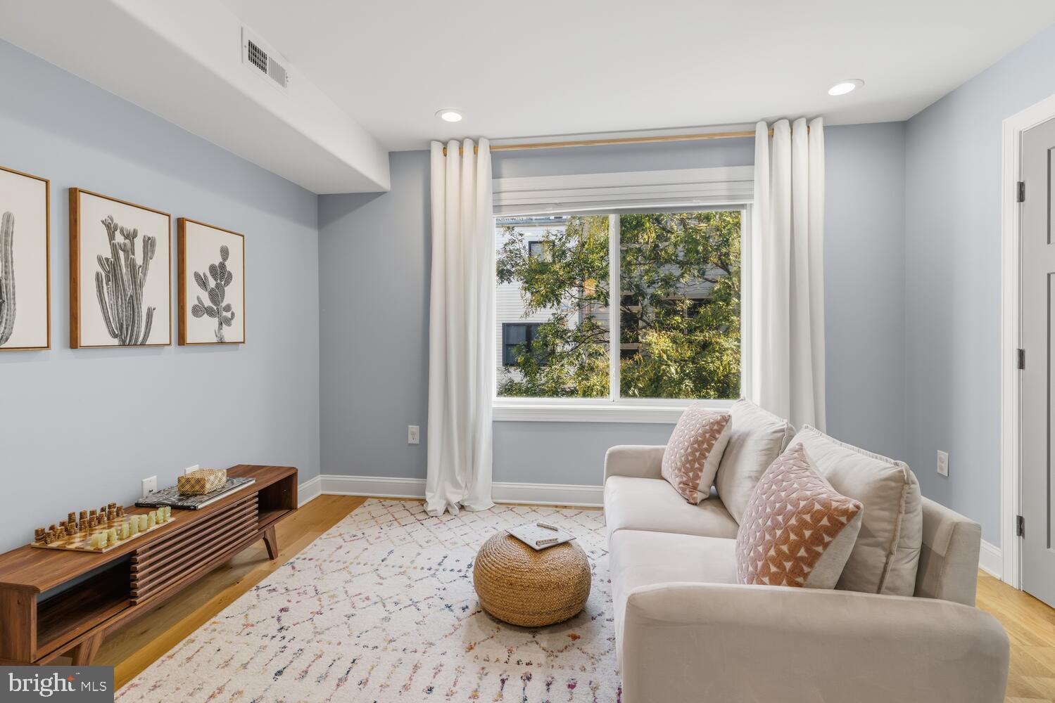 FAIRMOUNT - Residential