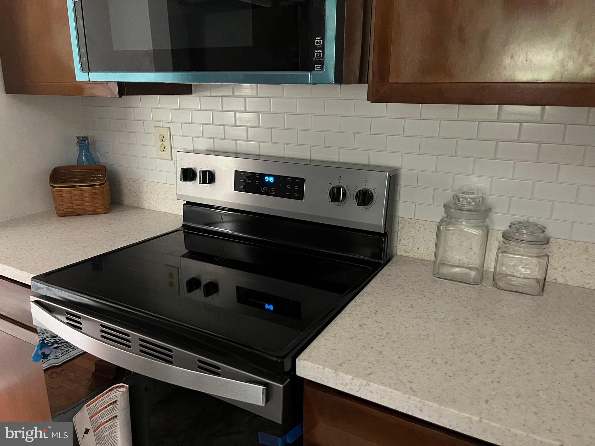 CRESAPTOWN - Residential