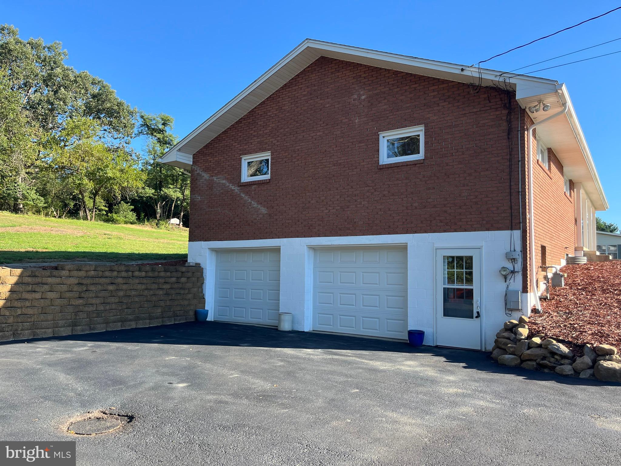 CRESAPTOWN - Residential