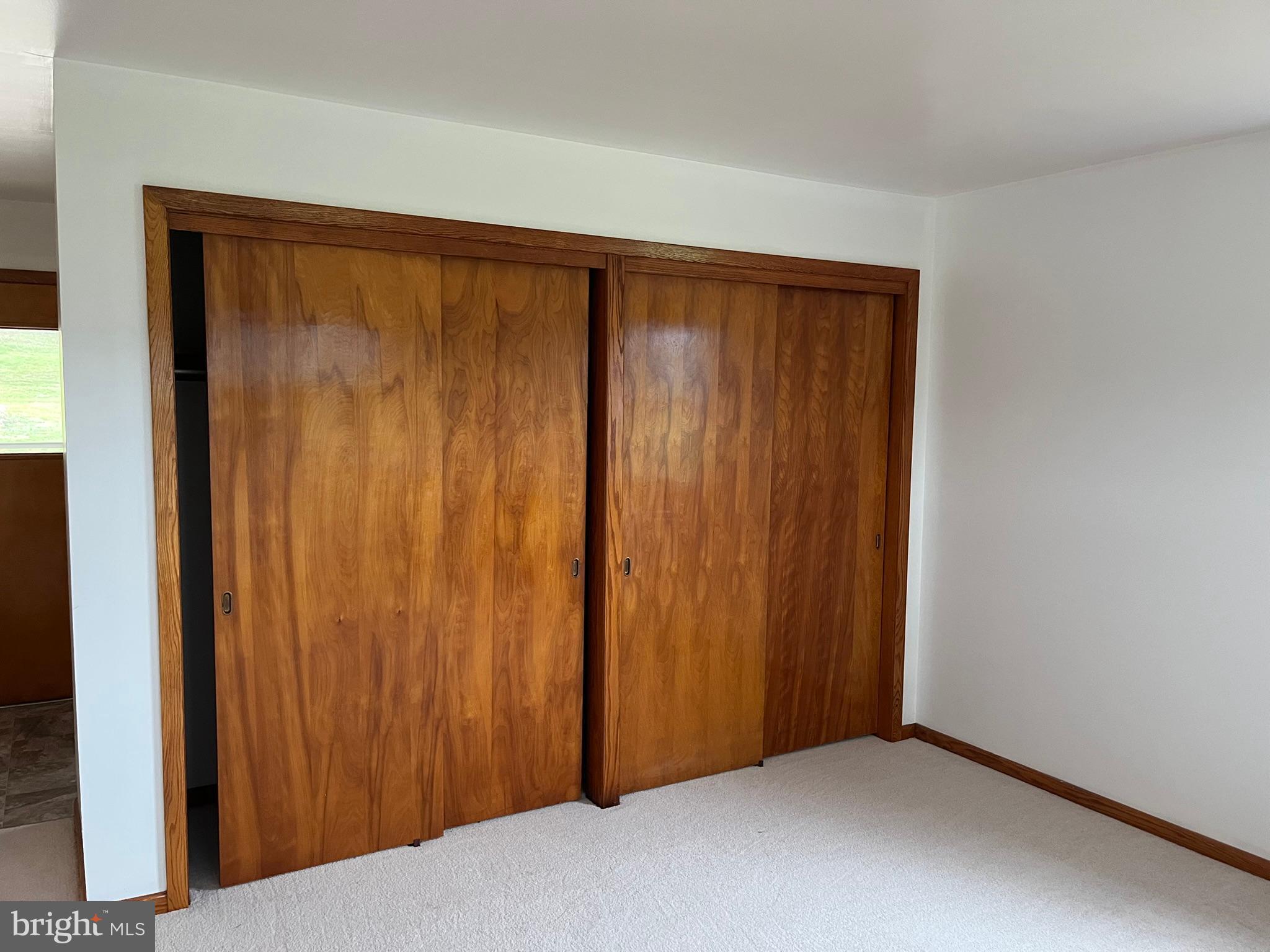 CRESAPTOWN - Residential