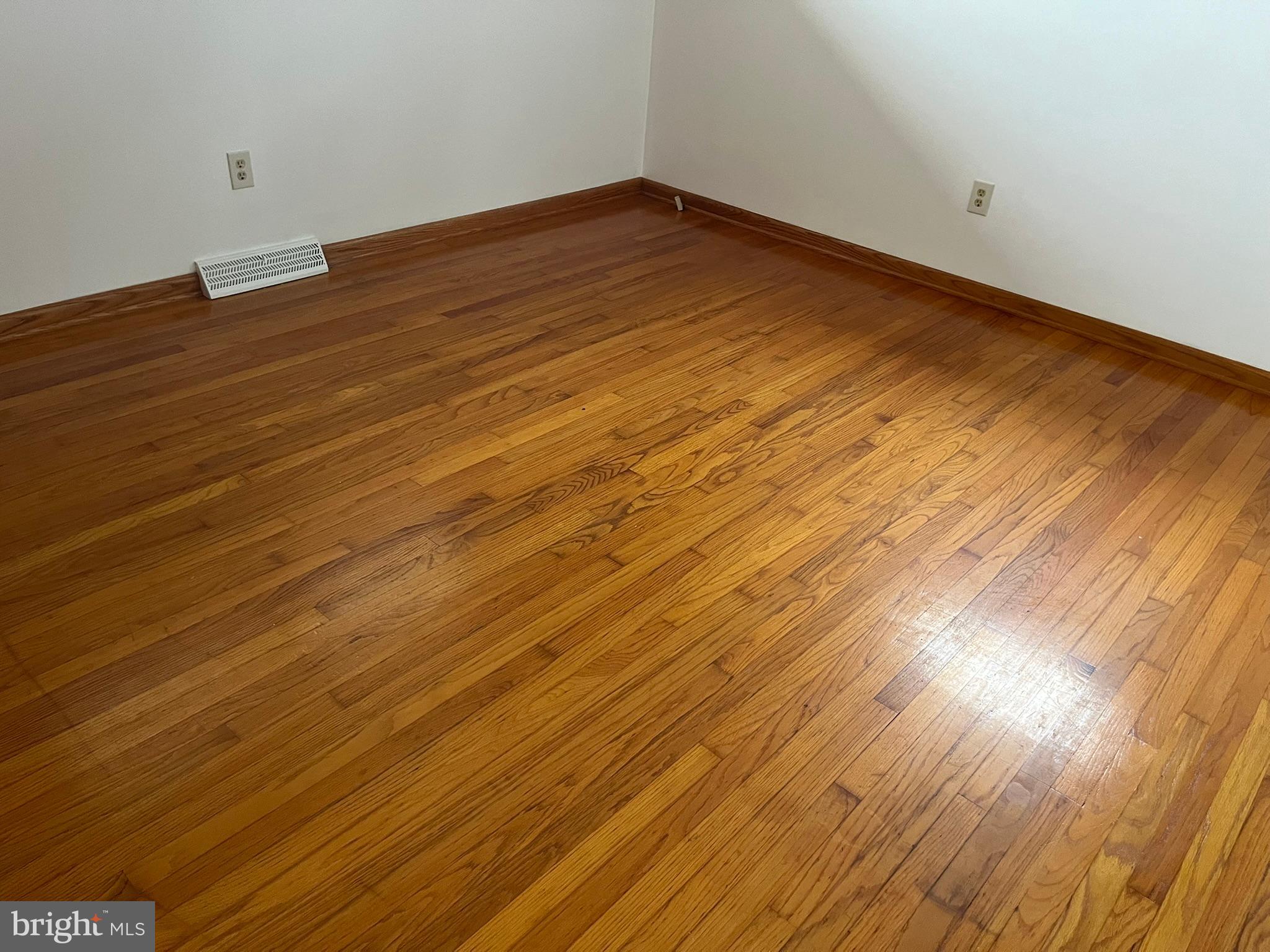 CRESAPTOWN - Residential