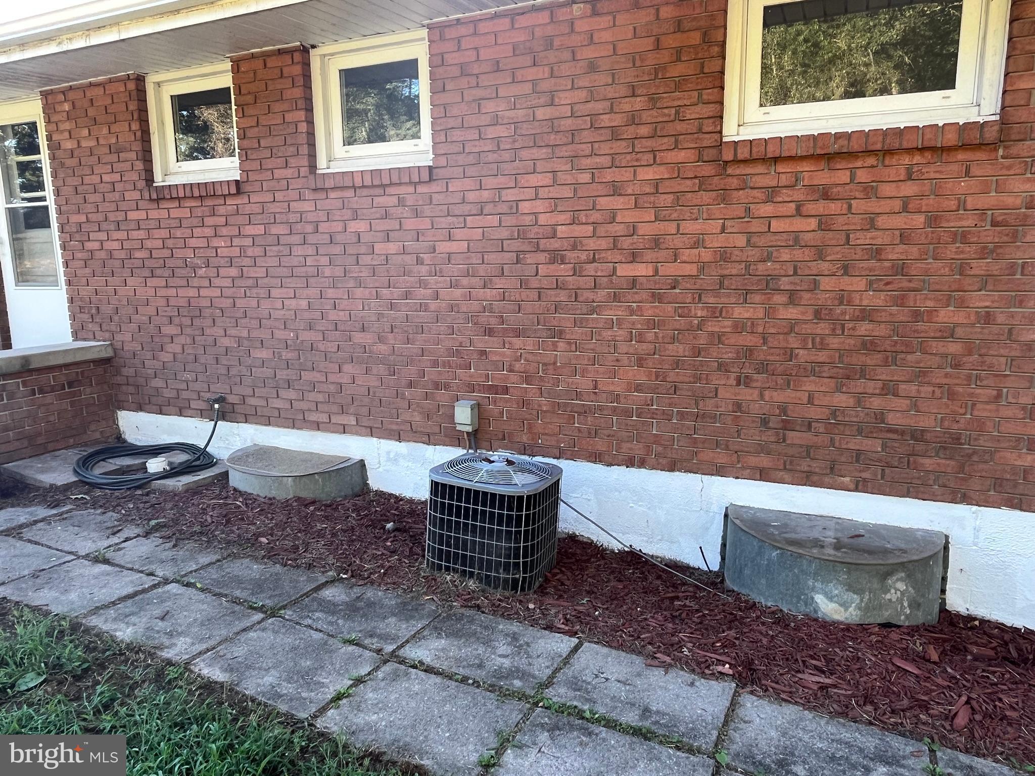 CRESAPTOWN - Residential