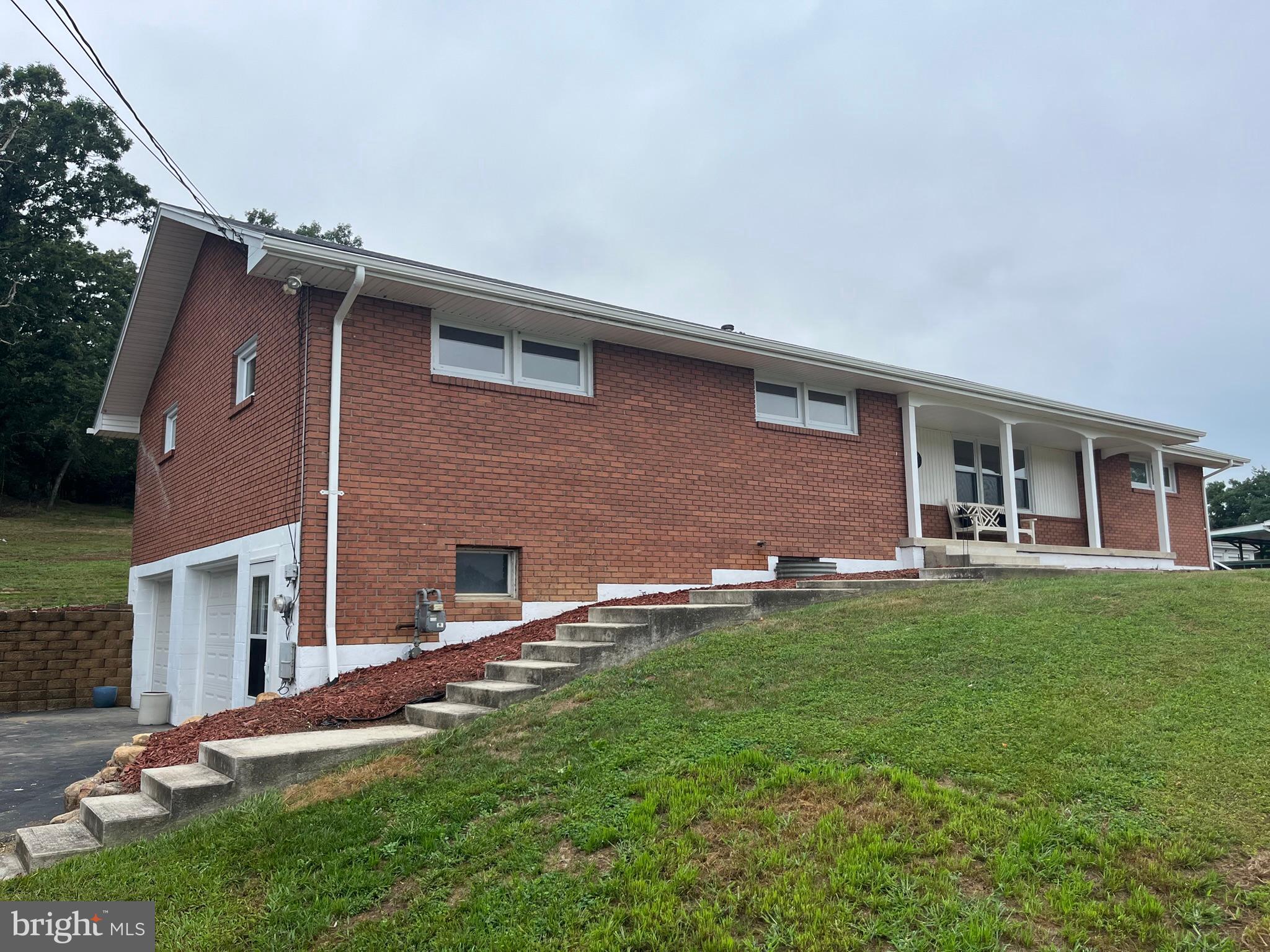 CRESAPTOWN - Residential