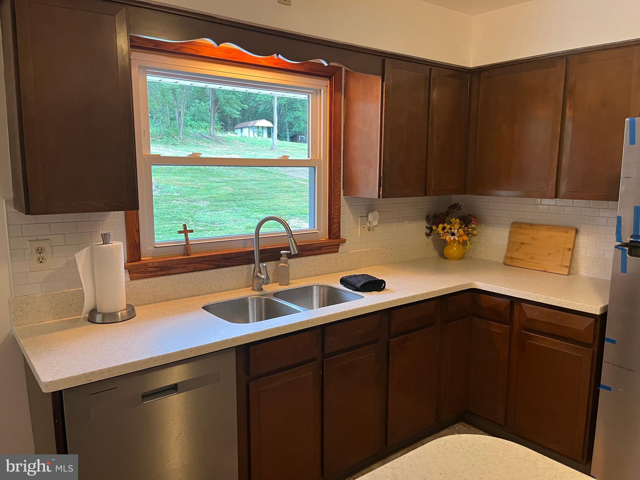 CRESAPTOWN - Residential