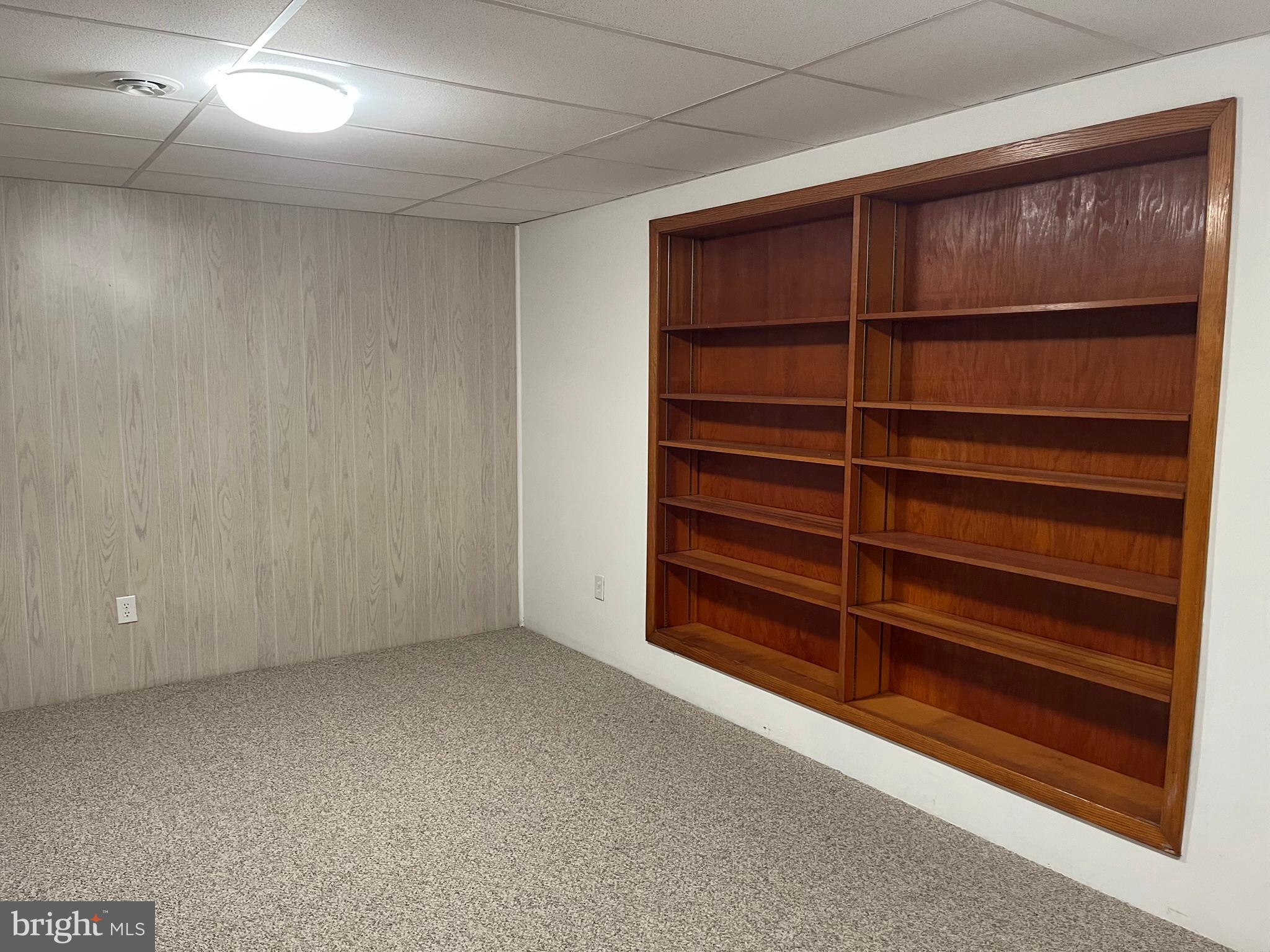 CRESAPTOWN - Residential