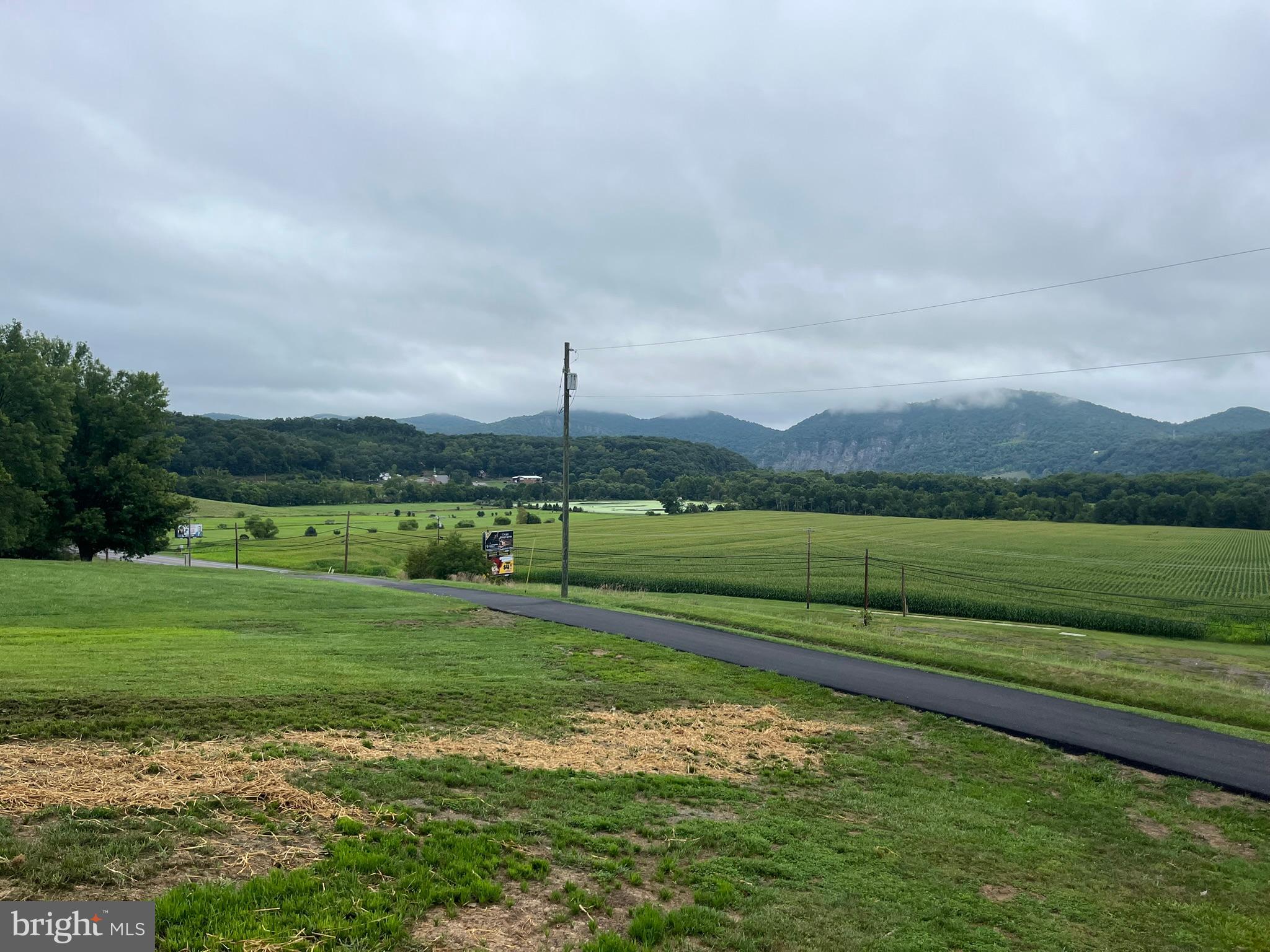 CRESAPTOWN - Residential