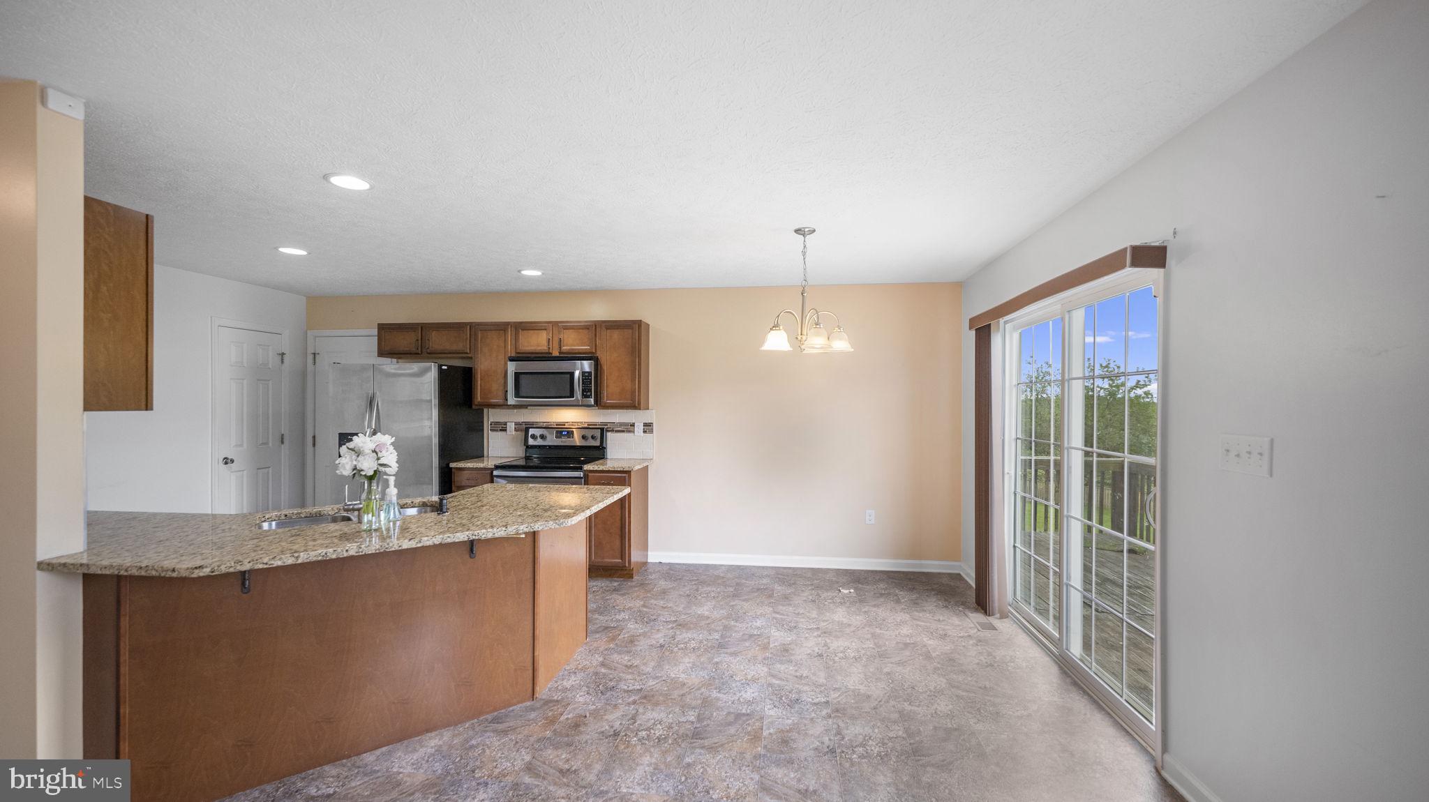 PEBBLE RIDGE - Residential