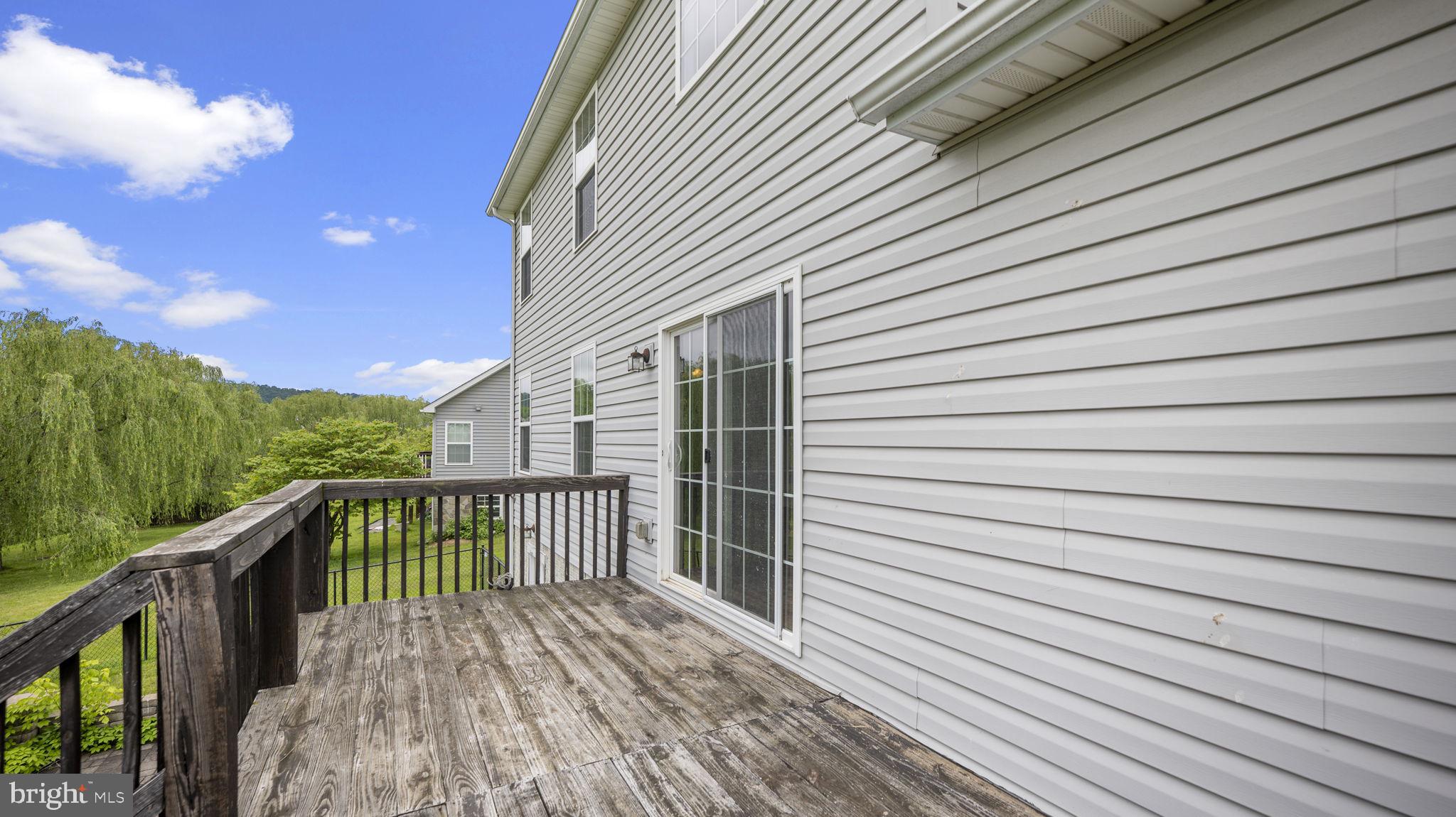 PEBBLE RIDGE - Residential