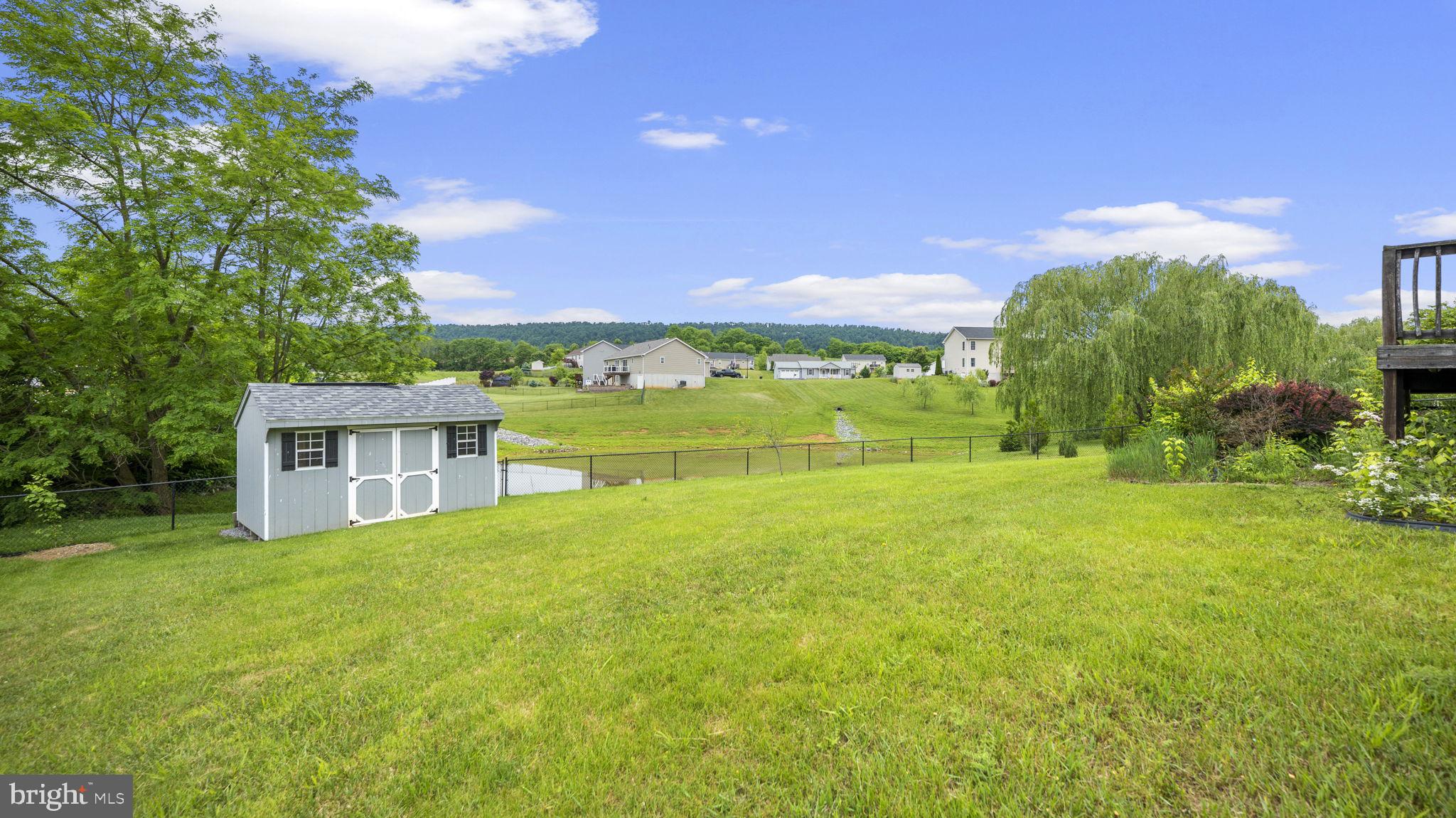 PEBBLE RIDGE - Residential