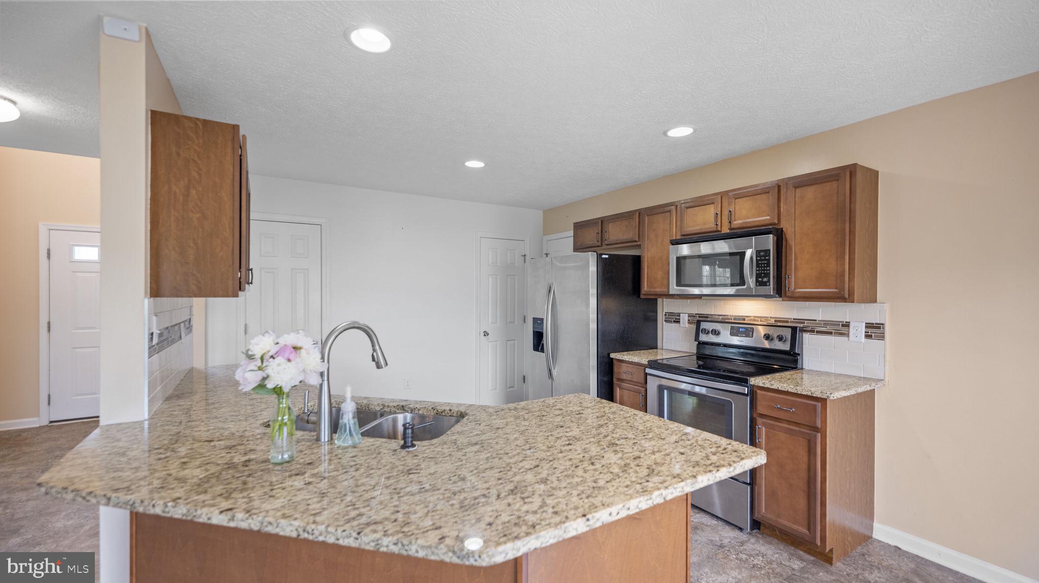 PEBBLE RIDGE - Residential