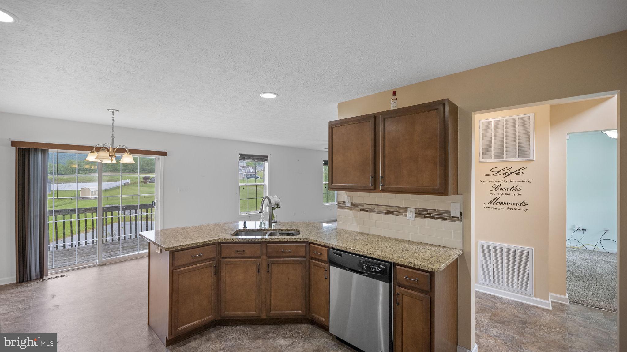 PEBBLE RIDGE - Residential