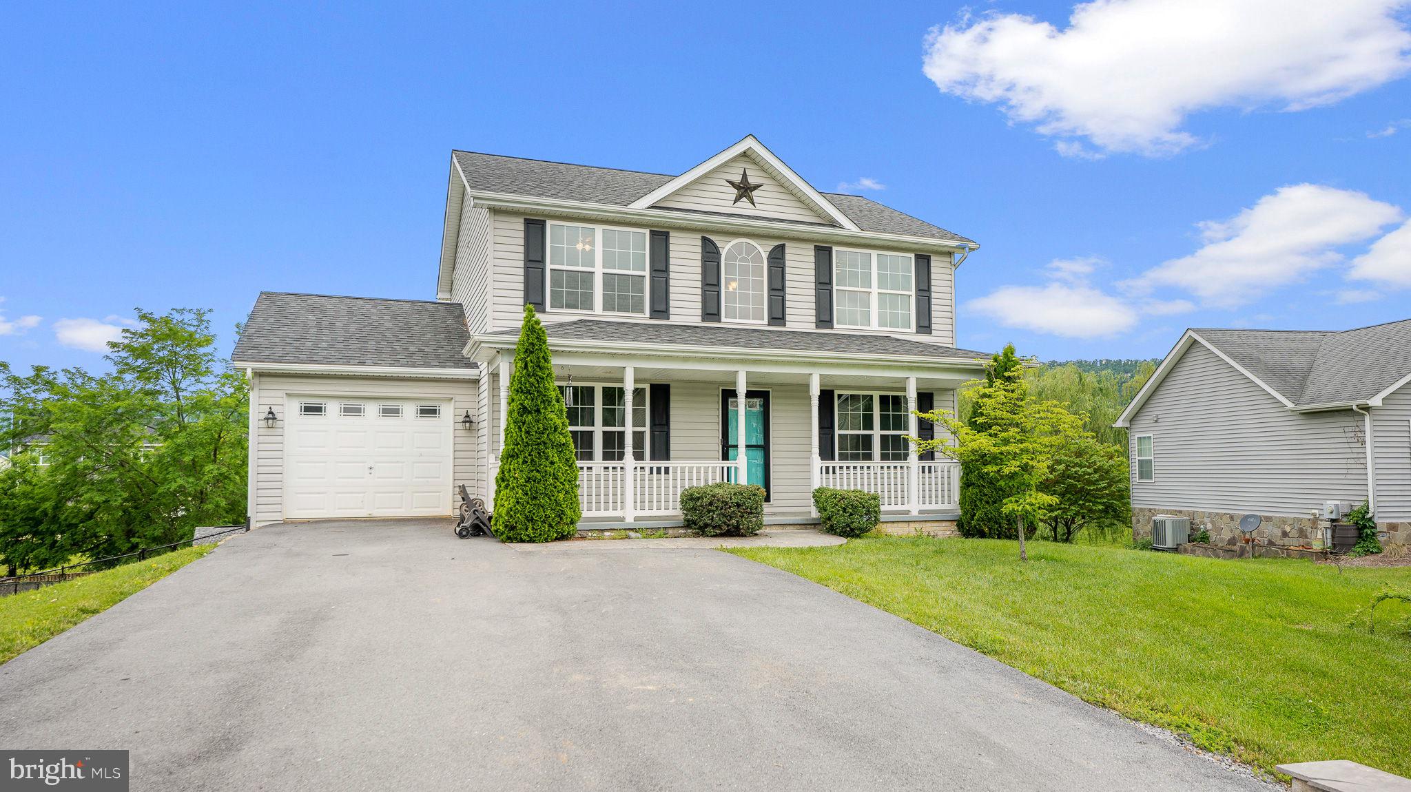 PEBBLE RIDGE - Residential