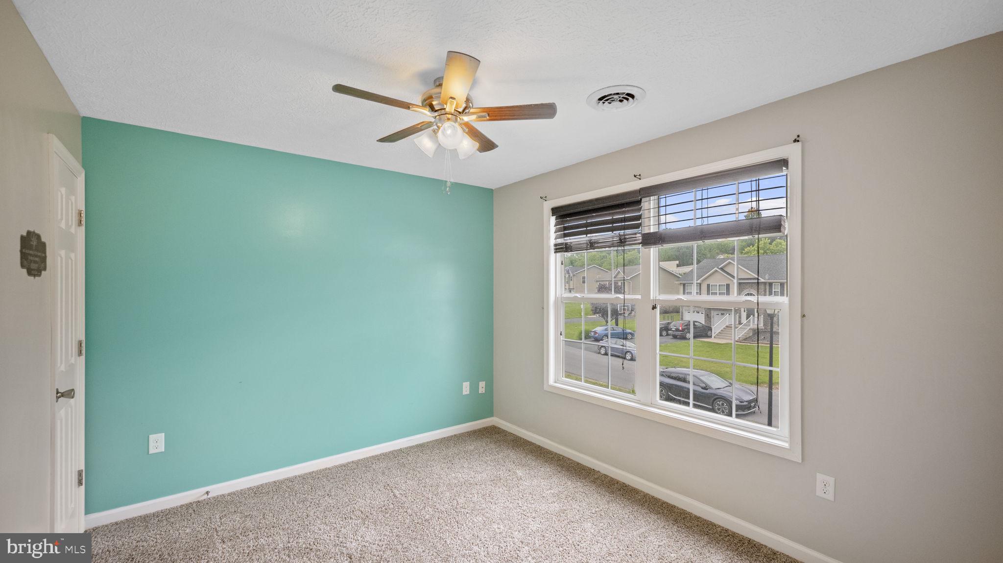 PEBBLE RIDGE - Residential