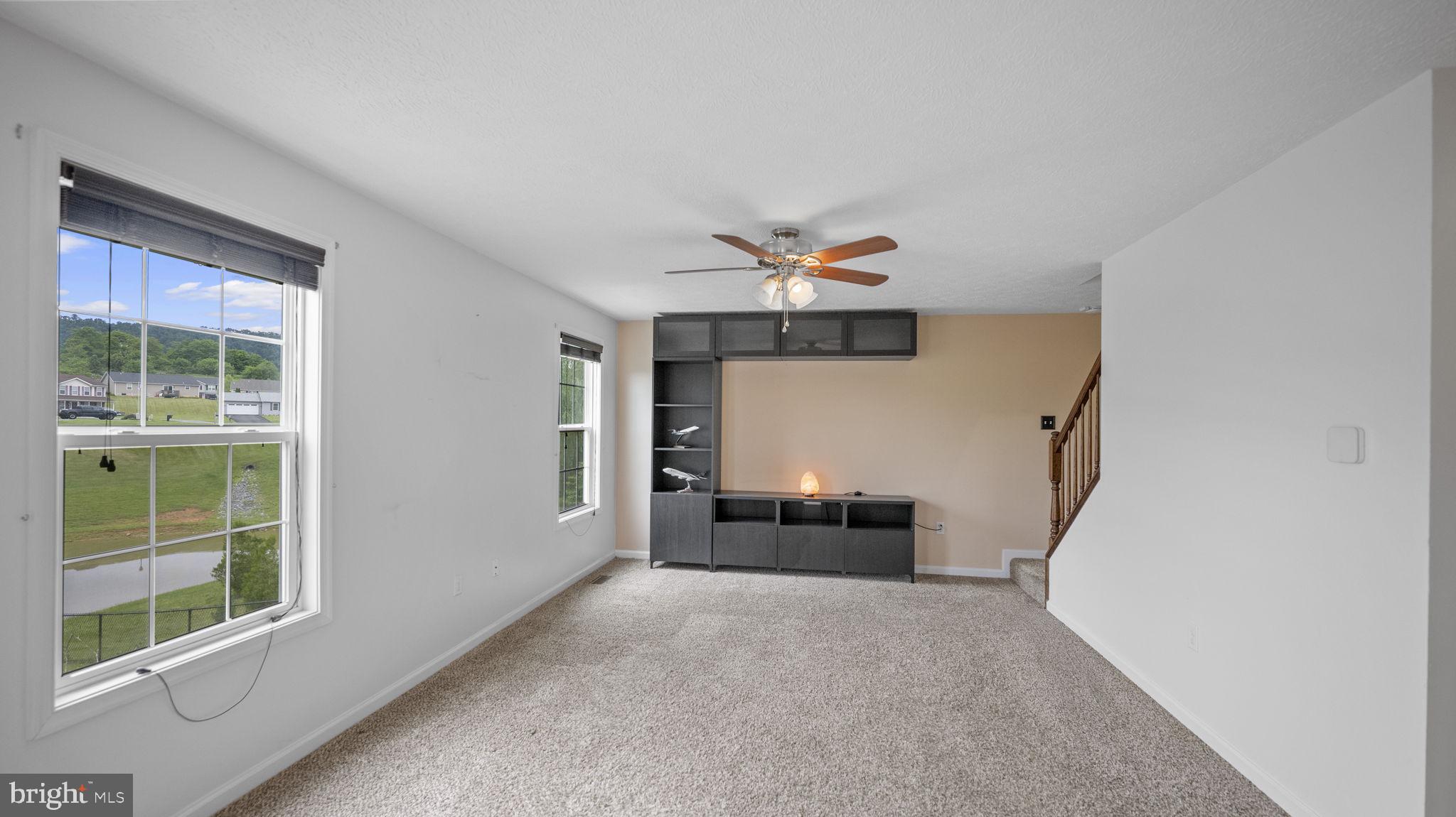 PEBBLE RIDGE - Residential