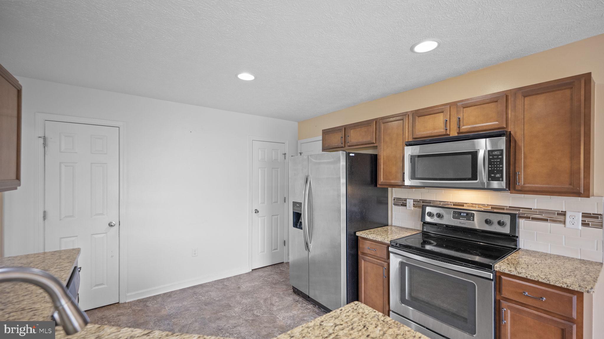 PEBBLE RIDGE - Residential